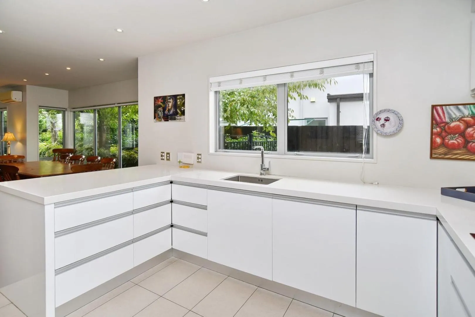 Kitchen or kitchenette in Jeffreys Road - Christchurch Holiday Homes