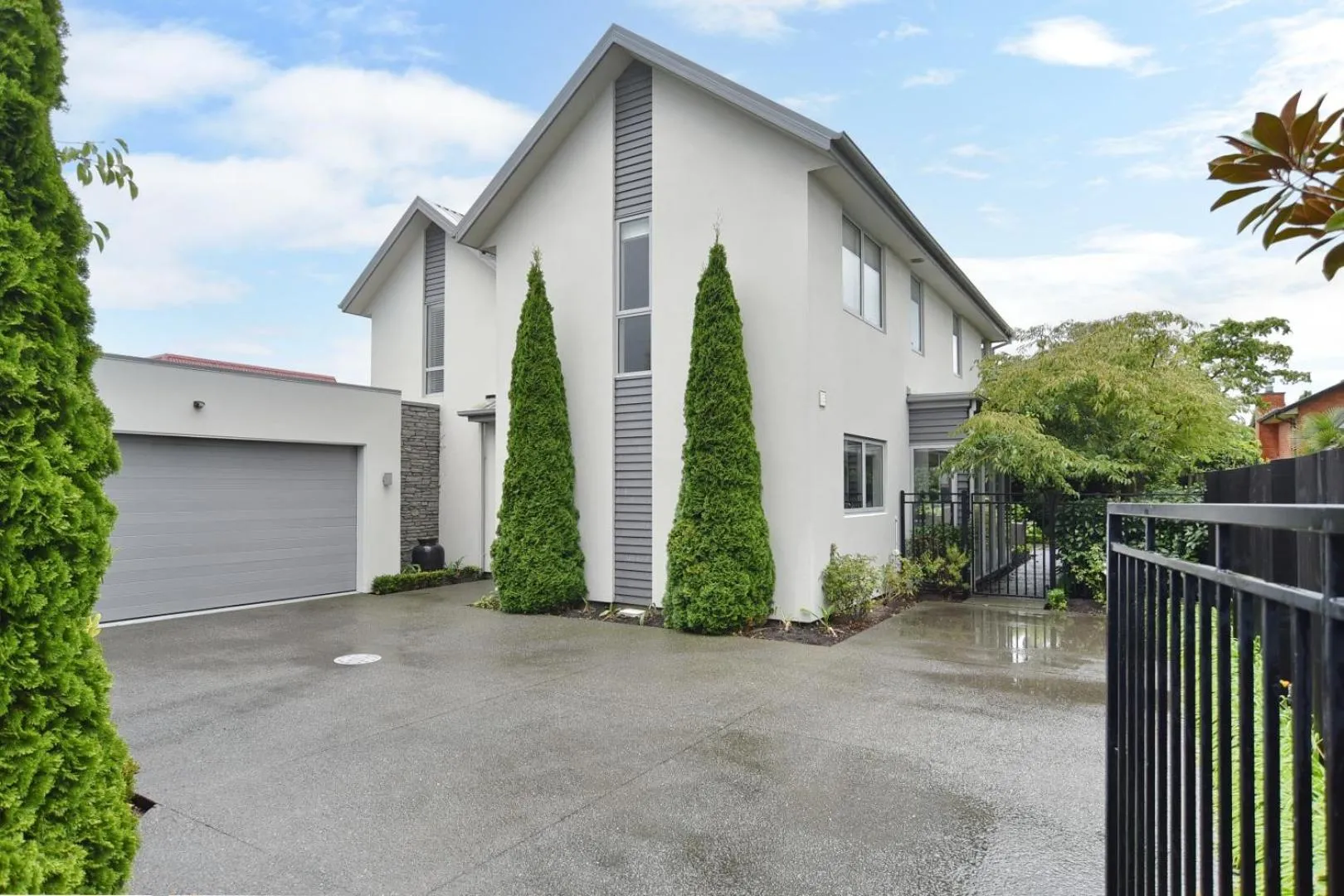 Property building in Jeffreys Road - Christchurch Holiday Homes