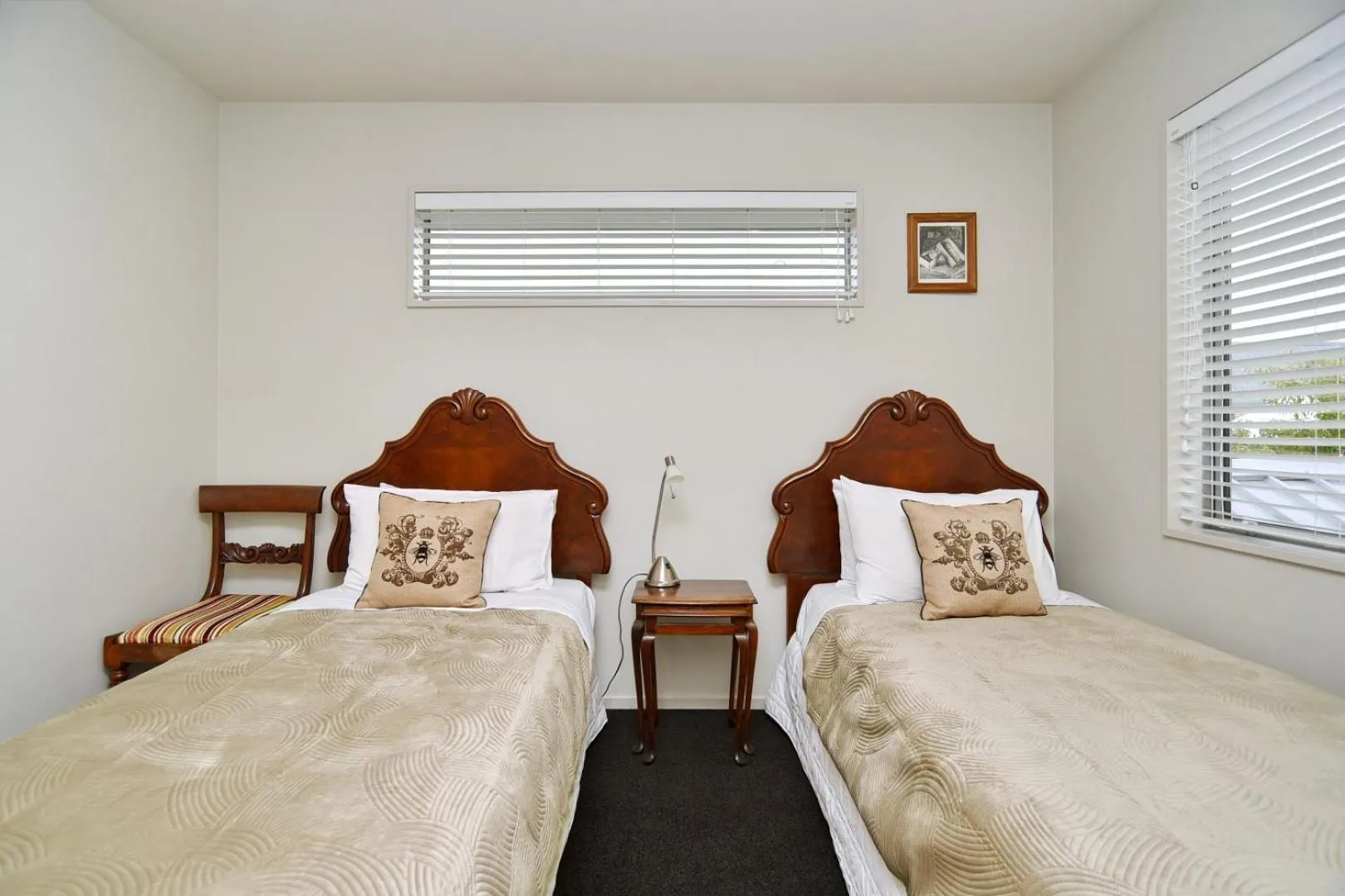 Bed in Jeffreys Road - Christchurch Holiday Homes