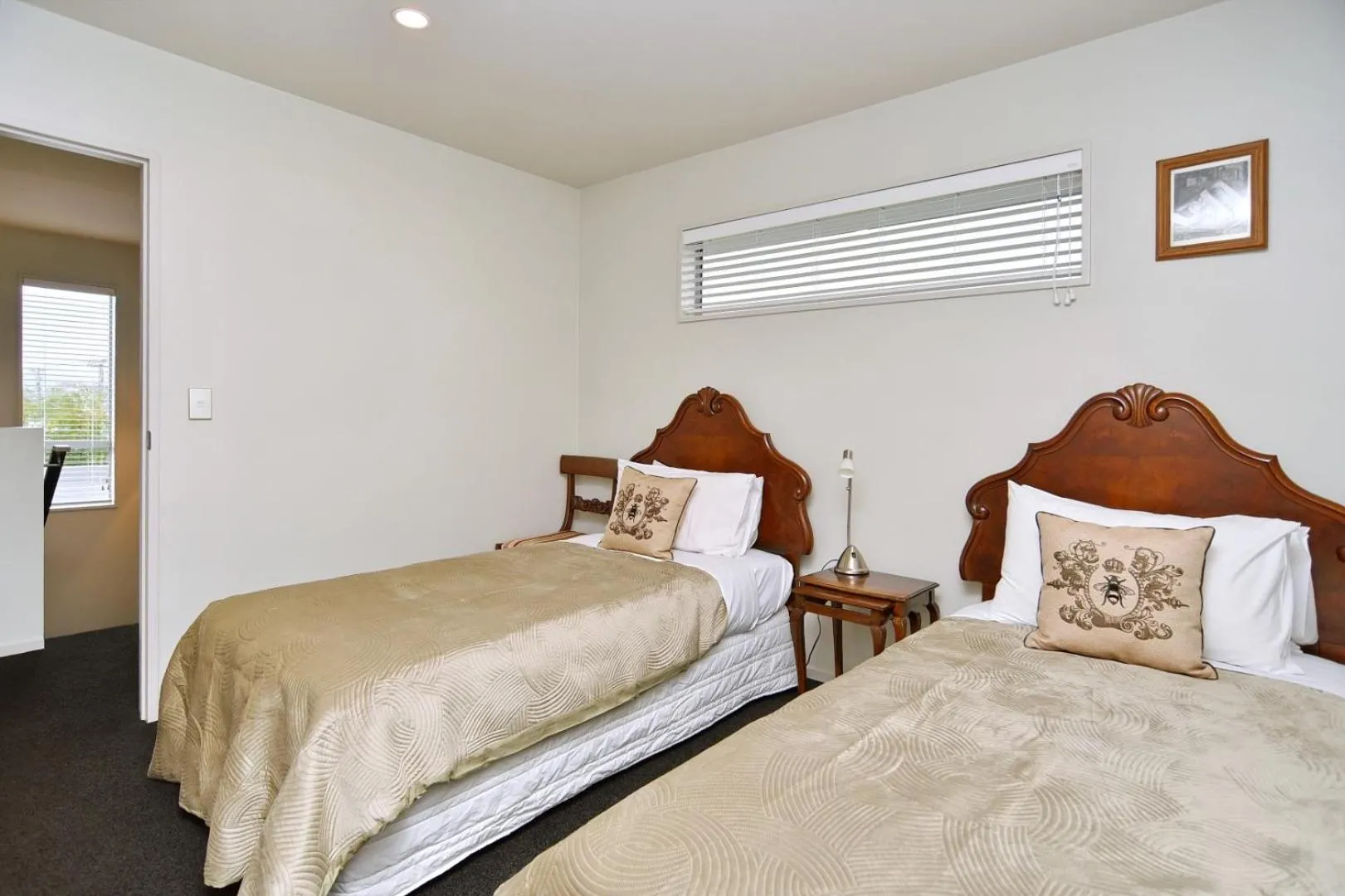 Bed in Jeffreys Road - Christchurch Holiday Homes