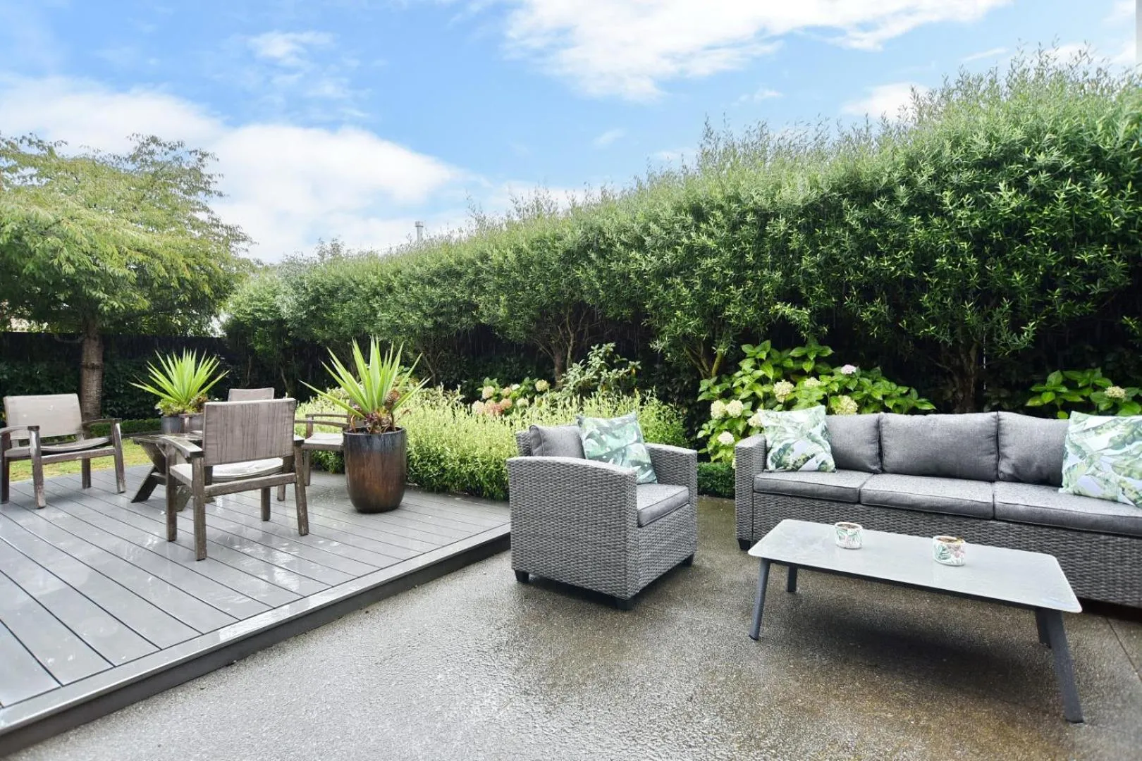 Garden in Jeffreys Road - Christchurch Holiday Homes