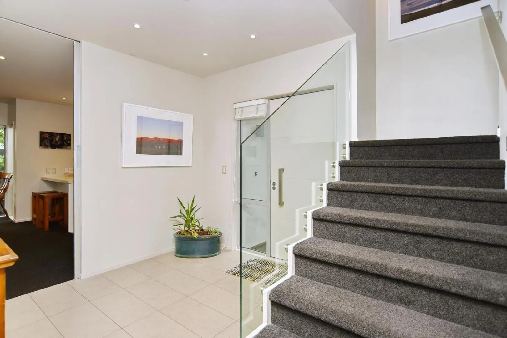 Area and facilities in Jeffreys Road - Christchurch Holiday Homes