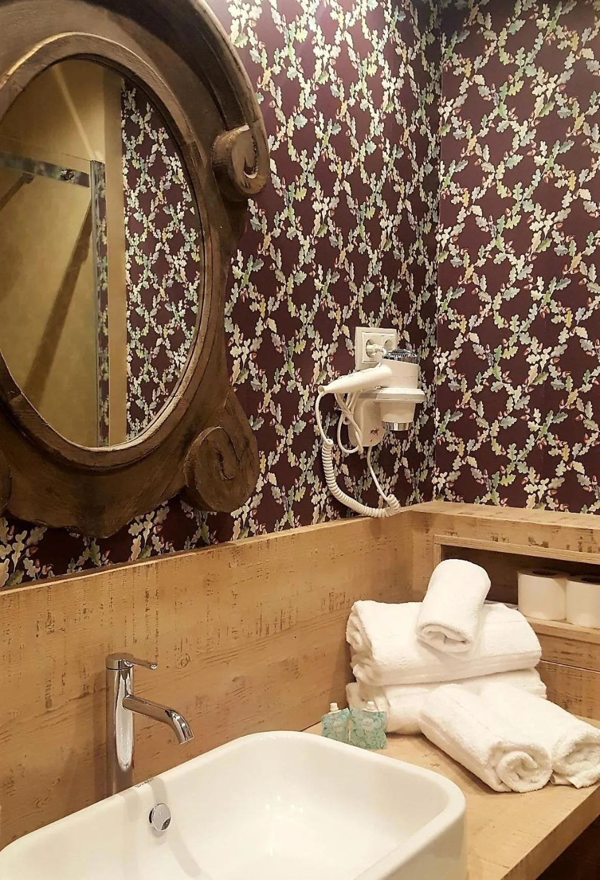 Decorative detail in Hotel Tobazo