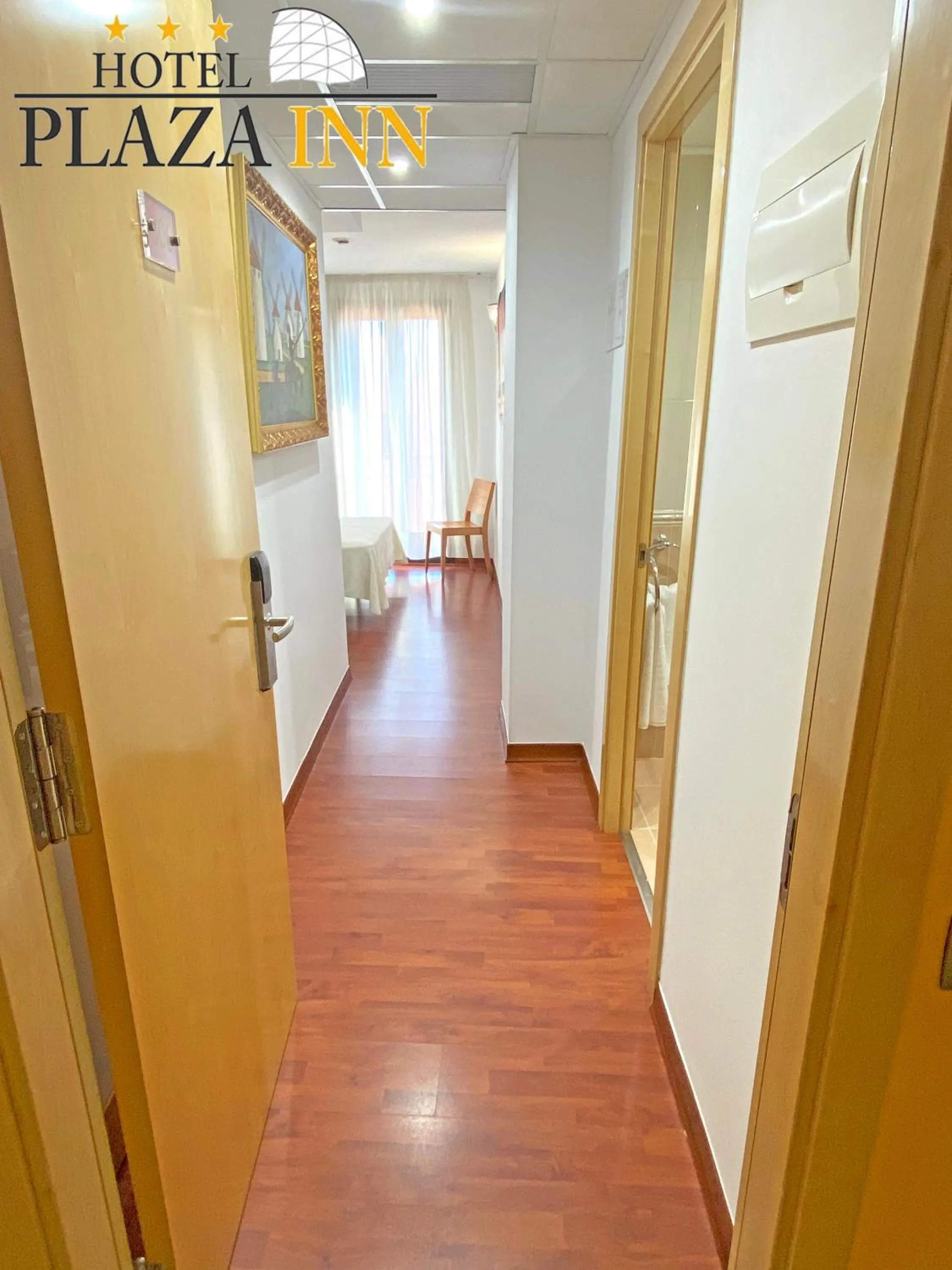 Text overlay in Hotel Plaza Inn