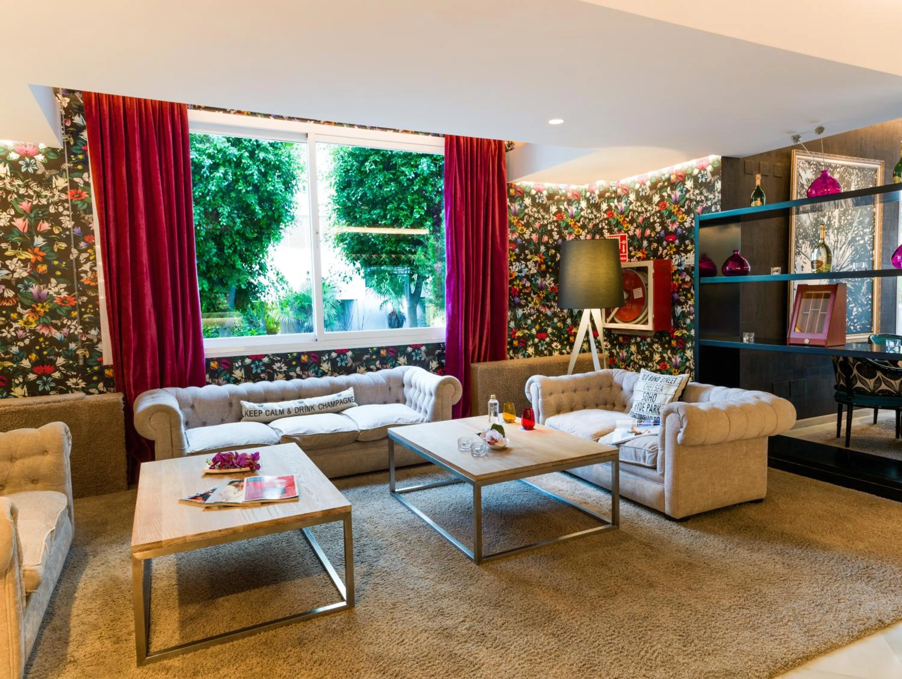 Seating area in Aparthotel Monarque Sultán