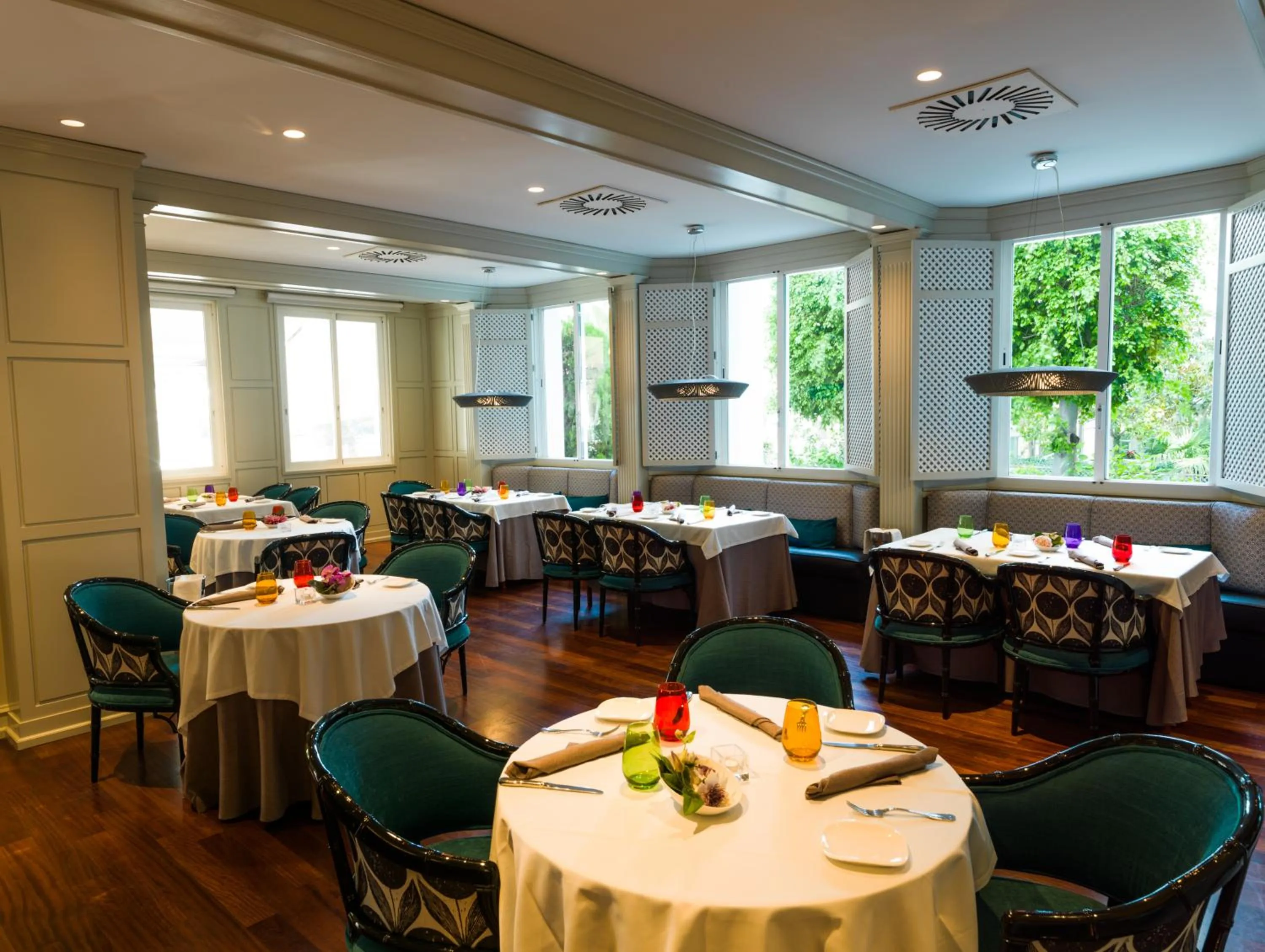 Restaurant/places to eat in Aparthotel Monarque Sultán