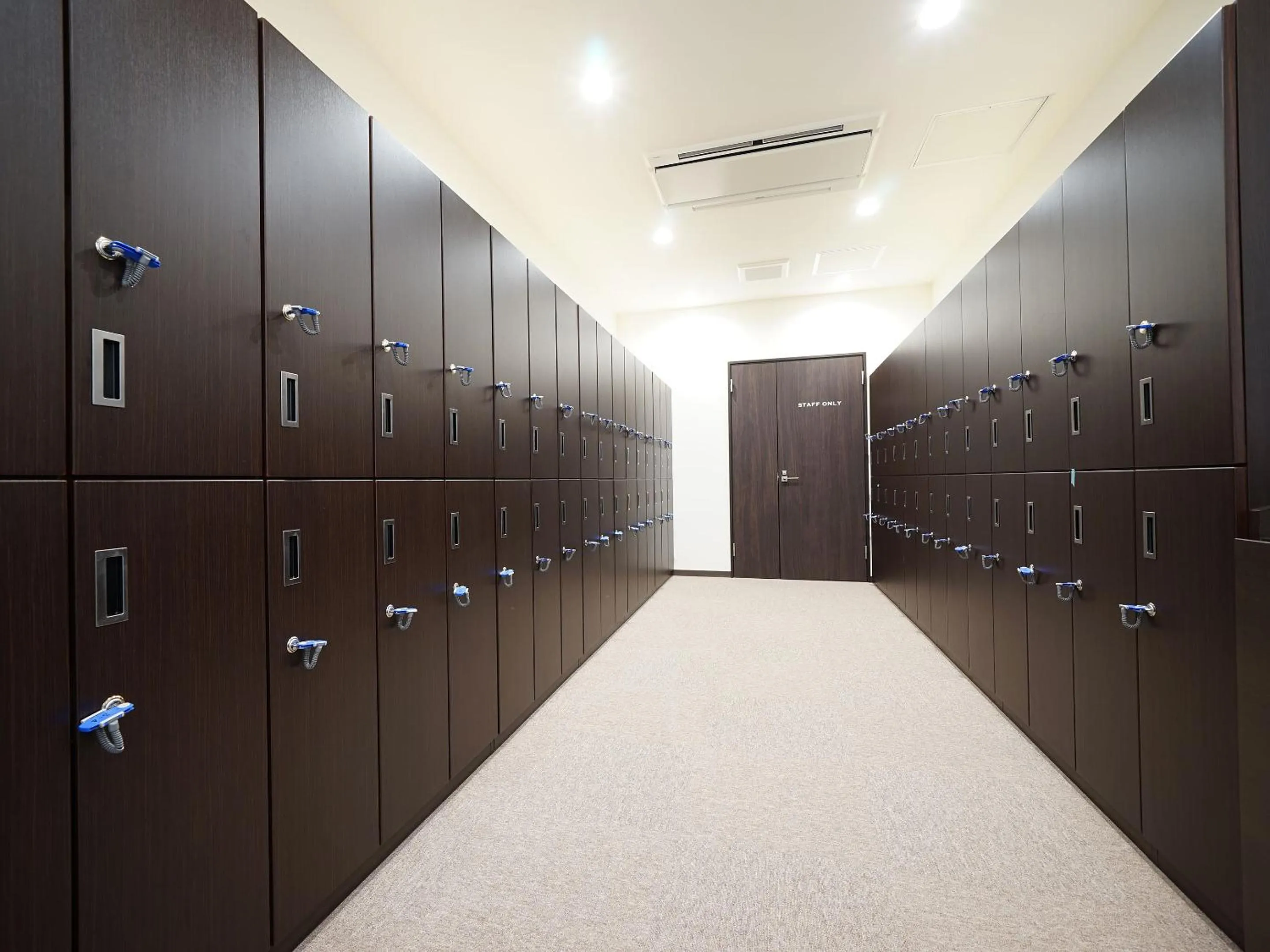 microwave in WELLCABIN TENJIN - Male Only