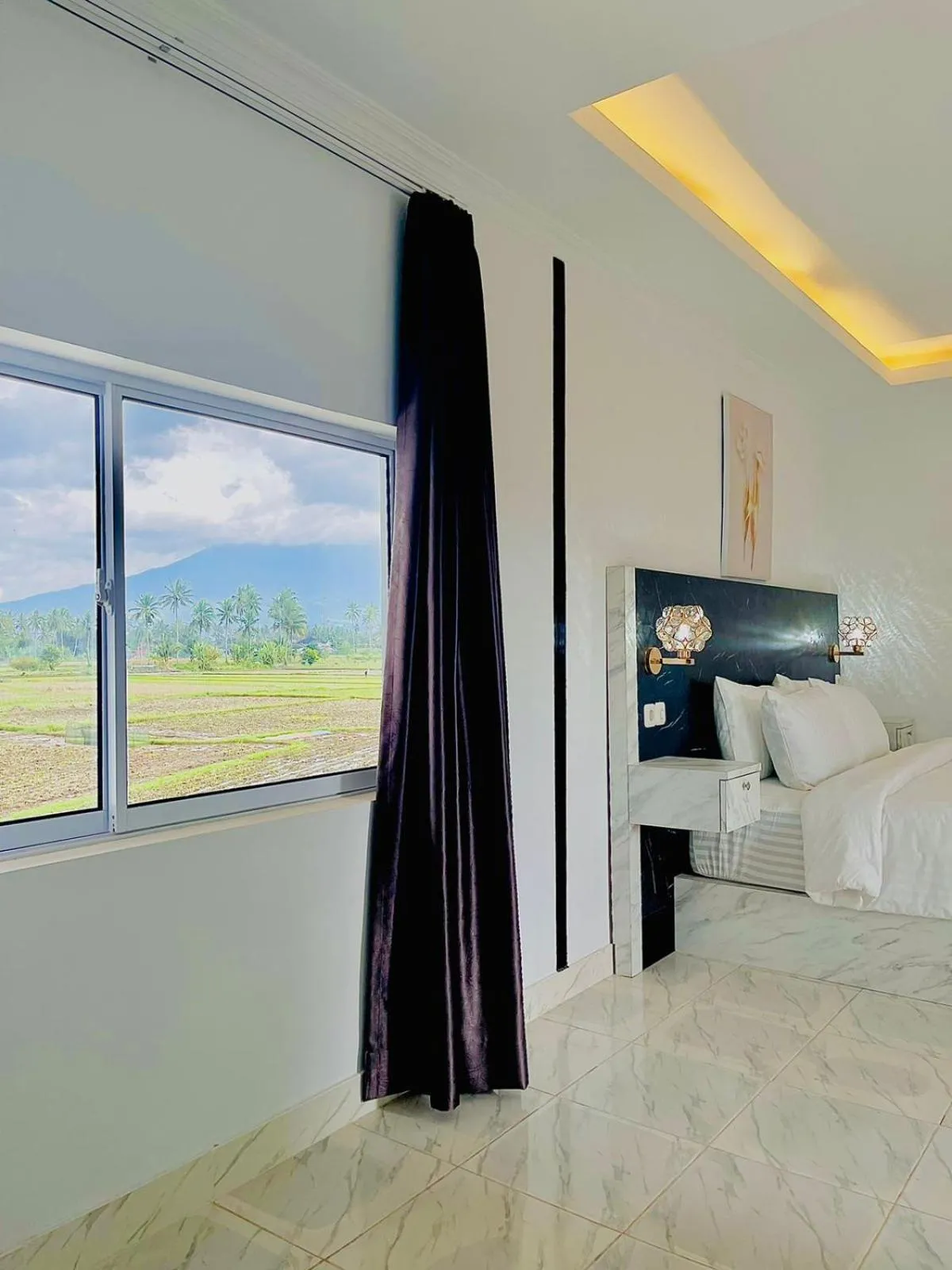 Bed in Giennos Hotel