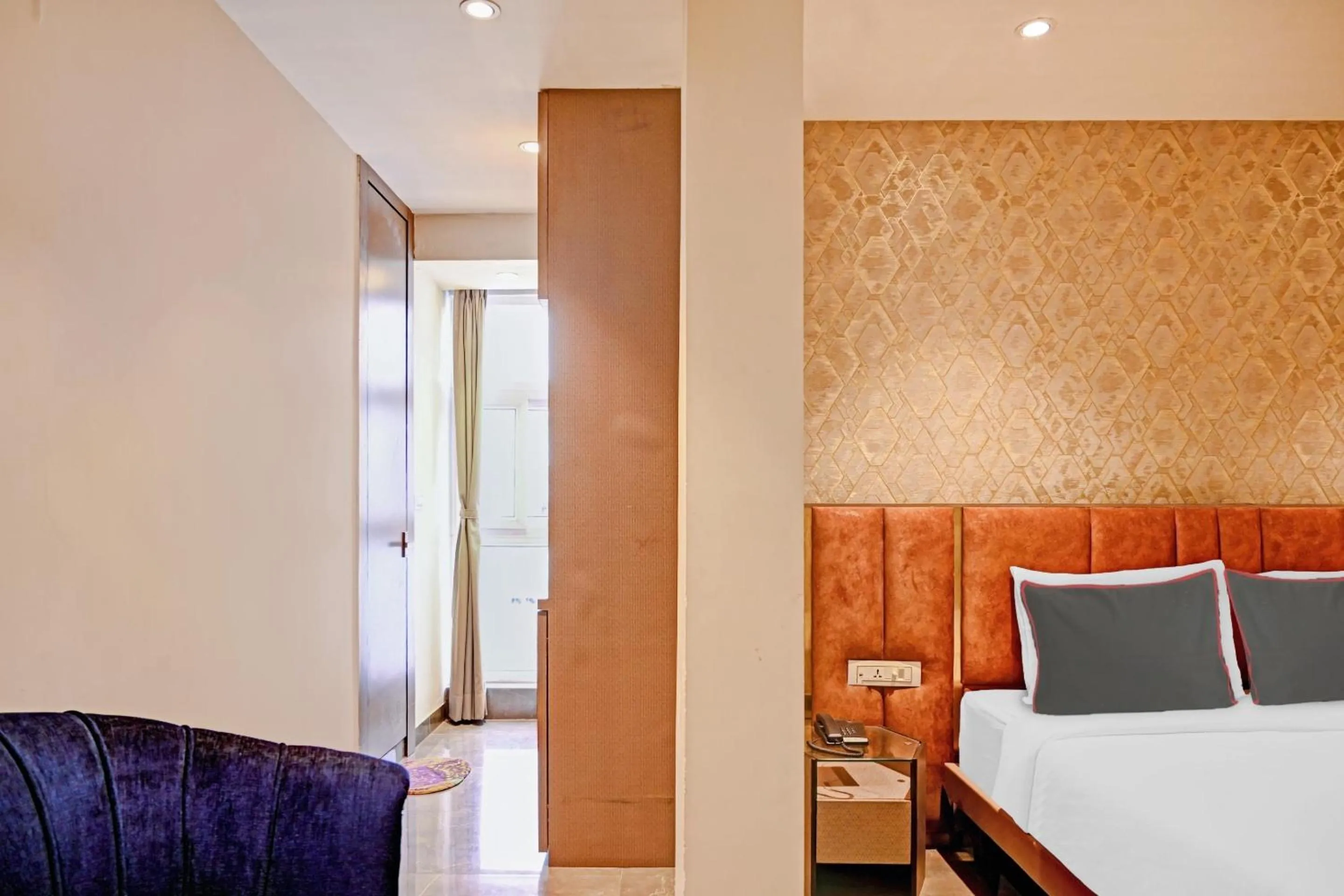 Bedroom, Bed in Super Hotel O Vrindavan