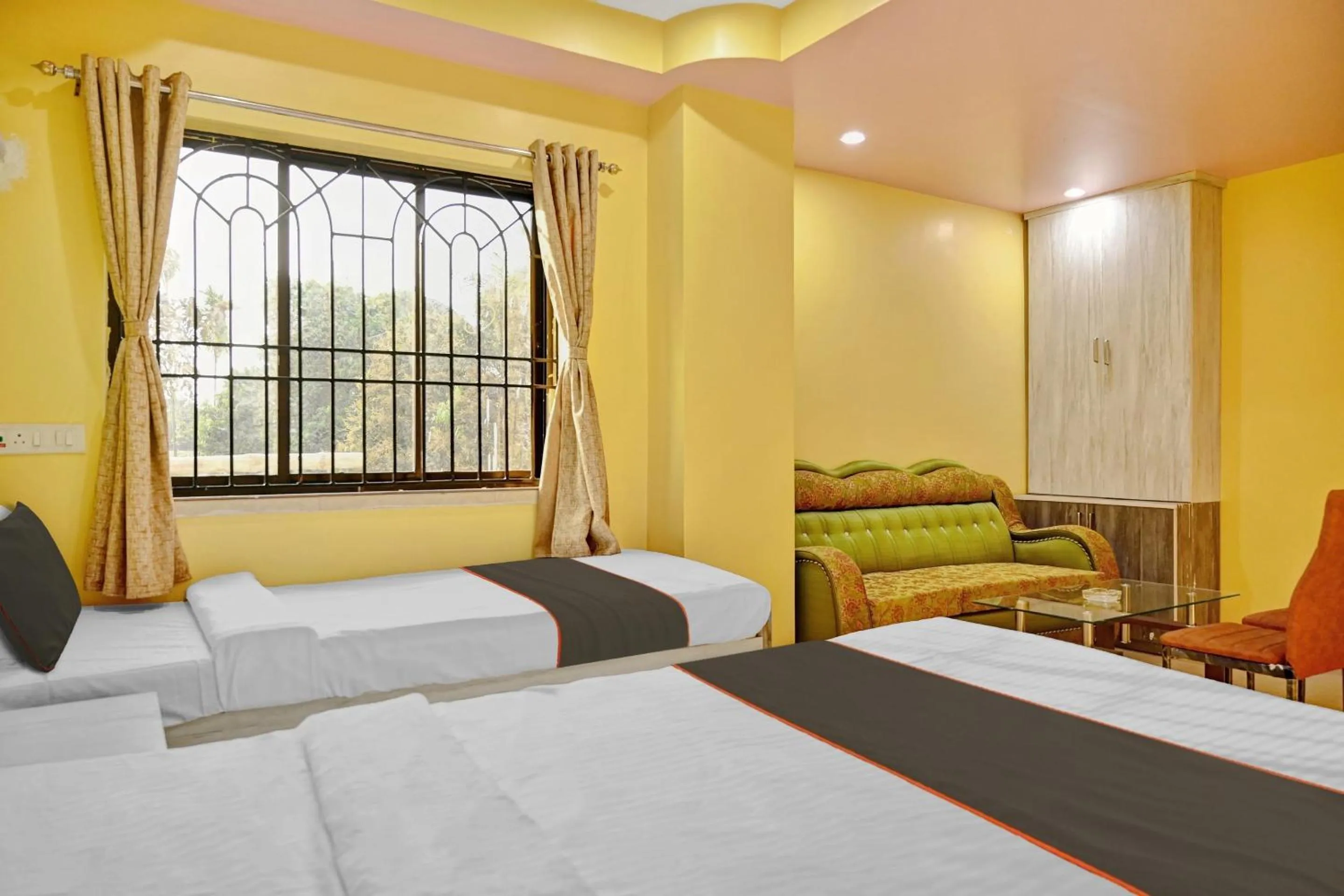 Bedroom, Bed in Hotel O Mahal