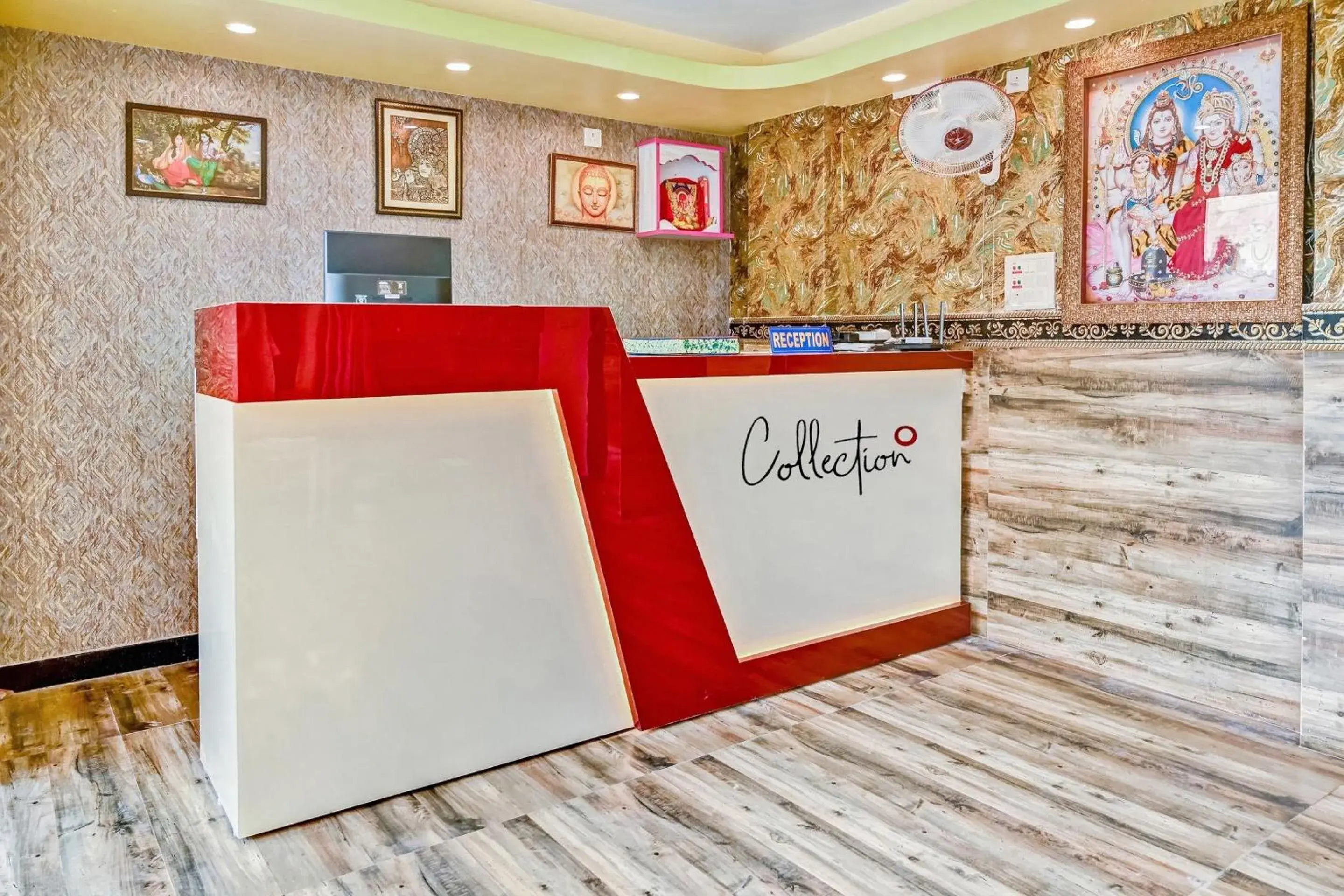 Lobby or reception in Hotel O Mahal Lobby or reception in Hotel O Mahal