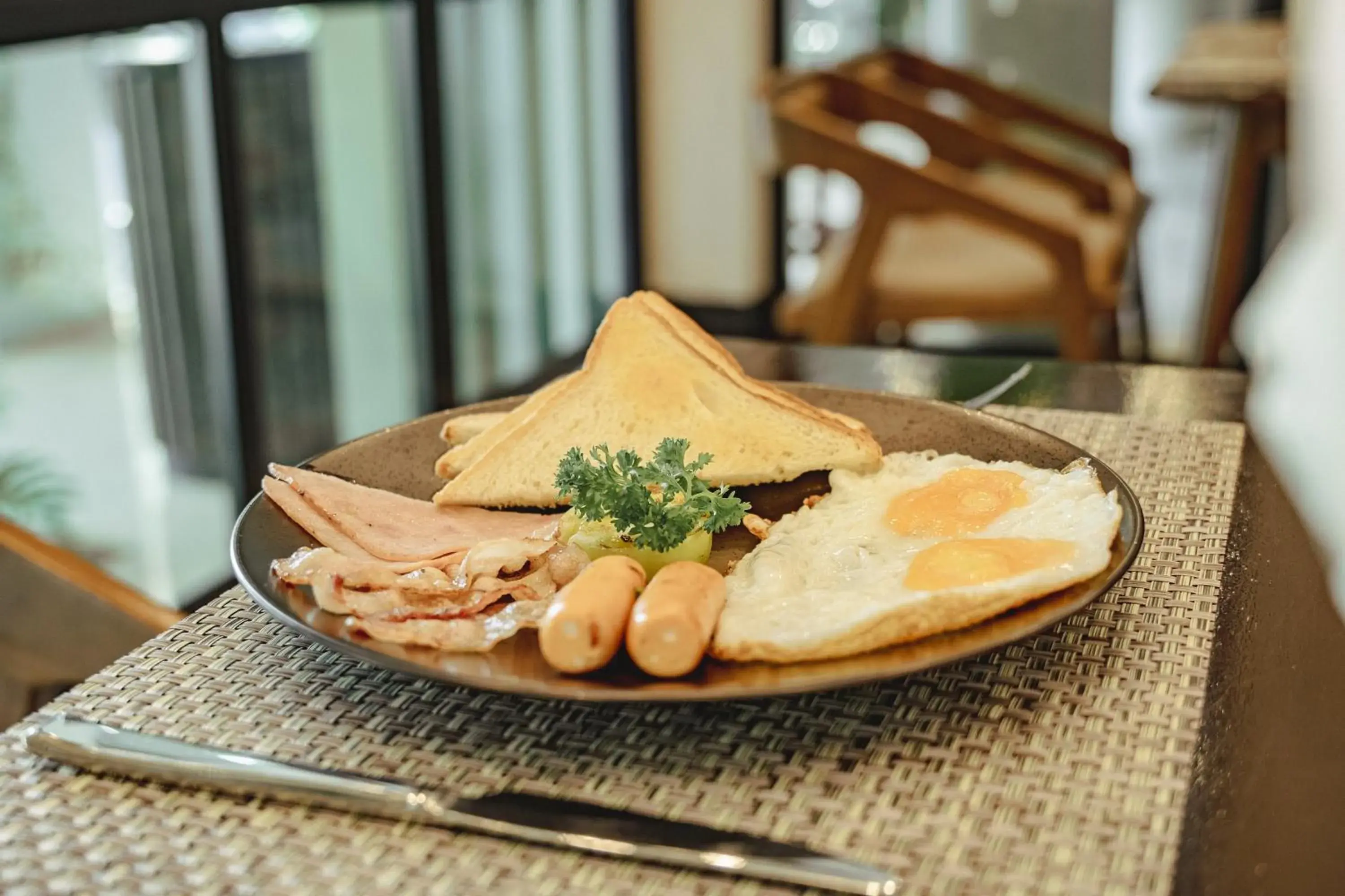 English/Irish breakfast in Rainforest Hotel by NSUN English/Irish breakfast in Rainforest Hotel by NSUN