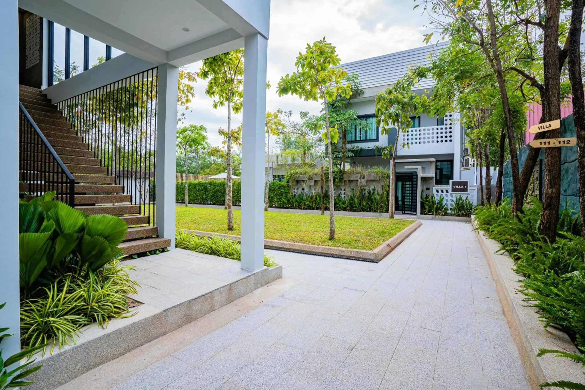 Property building in Rainforest Hotel by NSUN