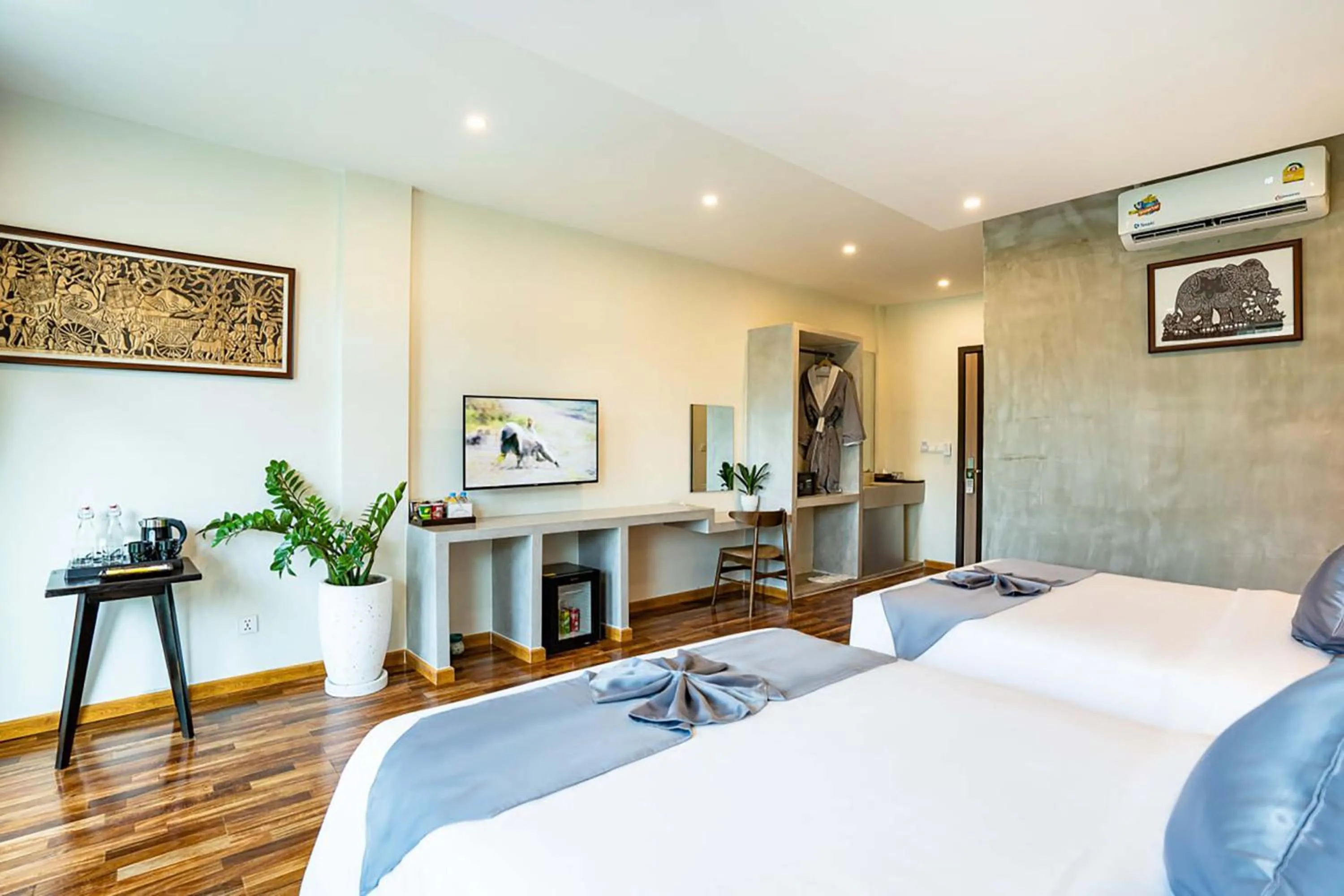 Bedroom, Bed in Rainforest Hotel by NSUN