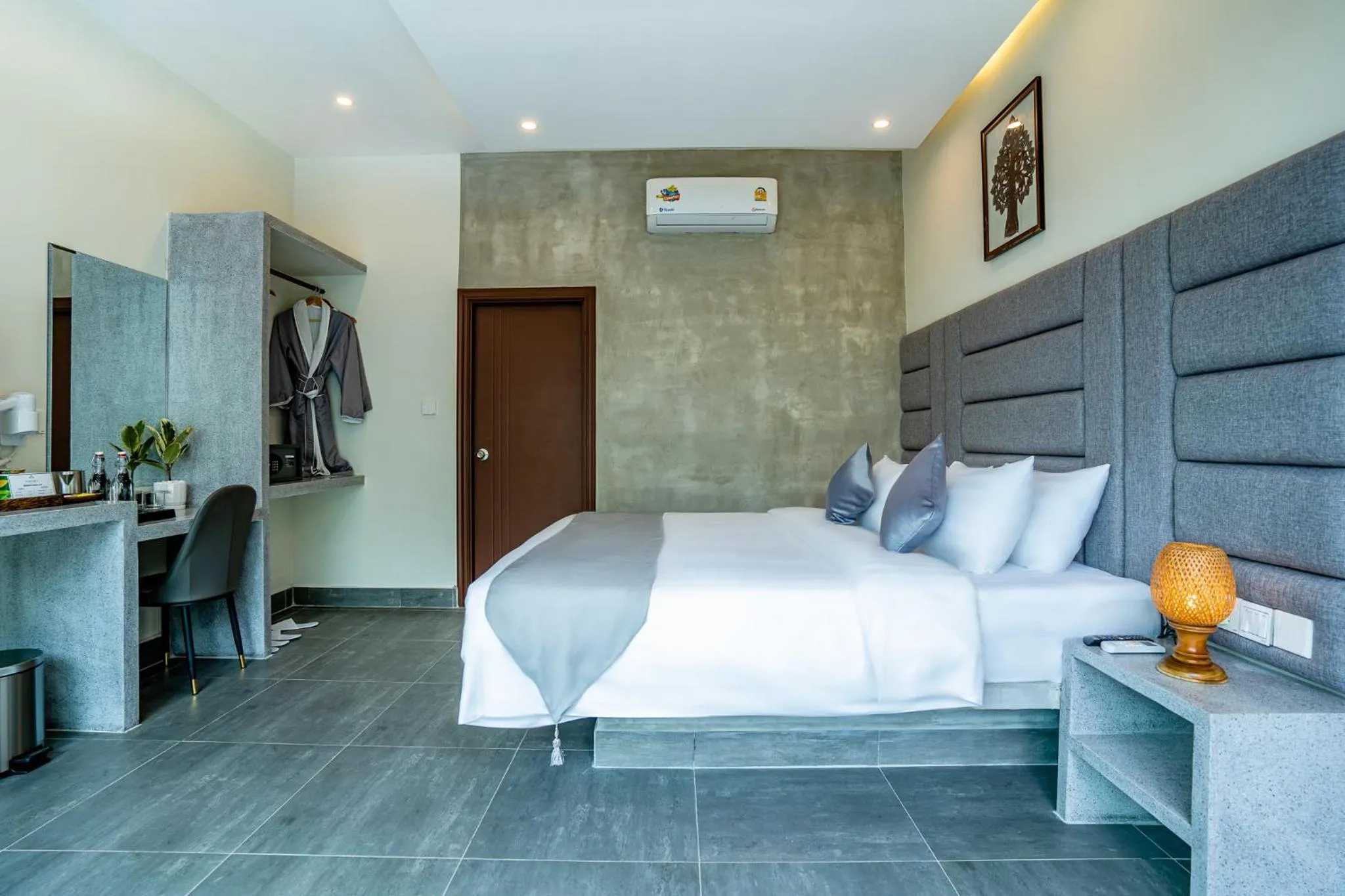 Photo of the whole room, Bed in Rainforest Hotel by NSUN