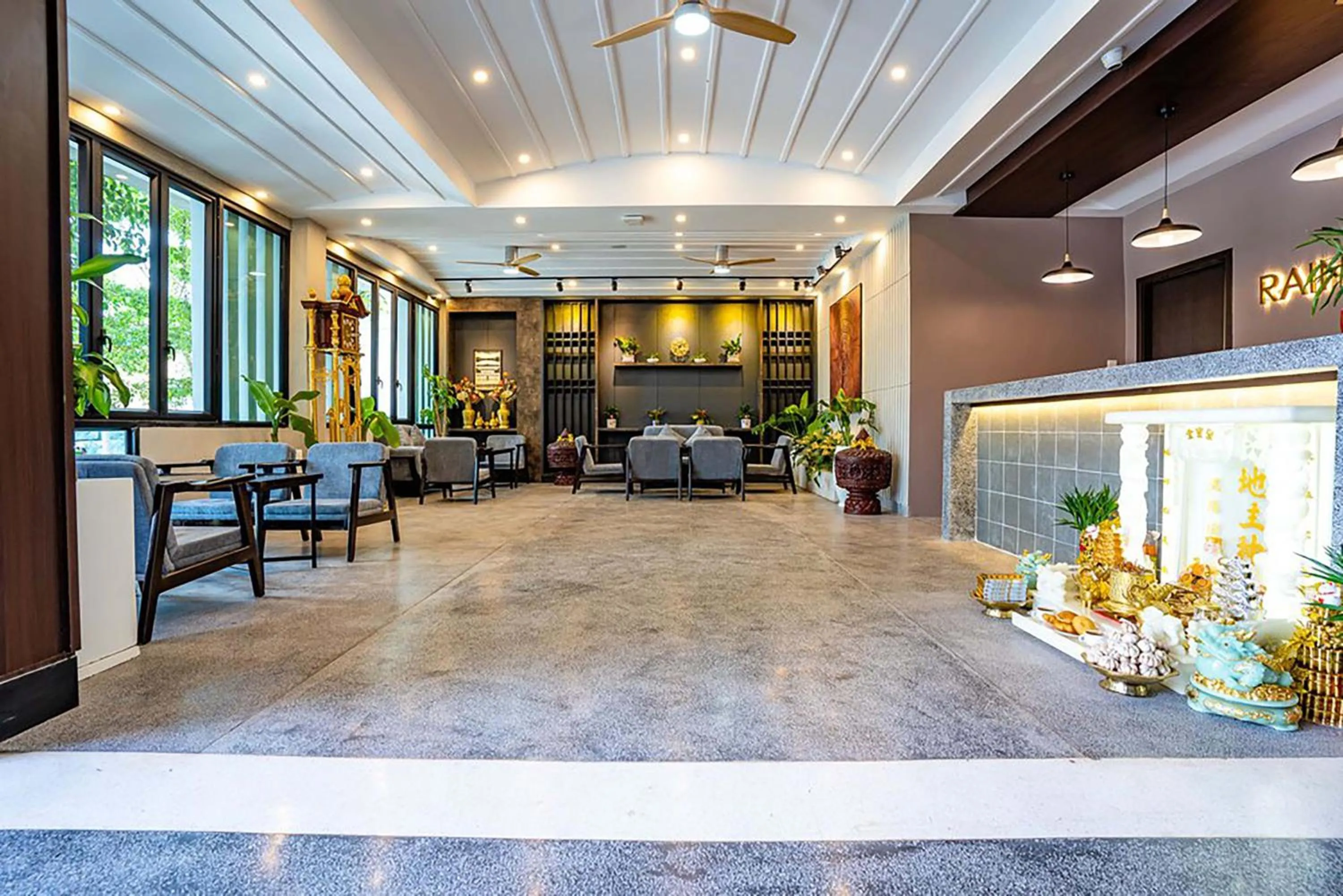 Restaurant/places to eat in Rainforest Hotel by NSUN