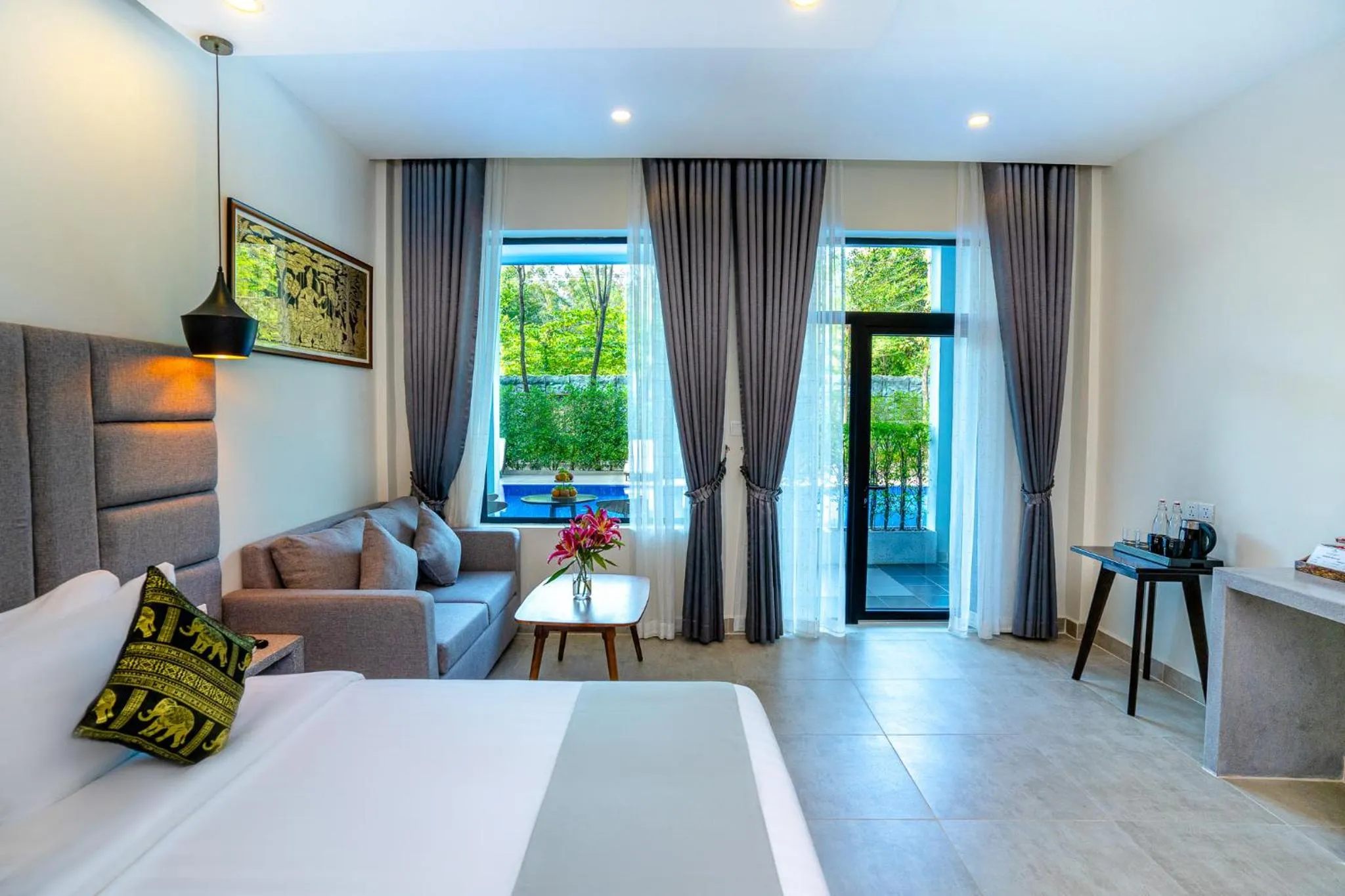 Photo of the whole room, Bed in Rainforest Hotel by NSUN