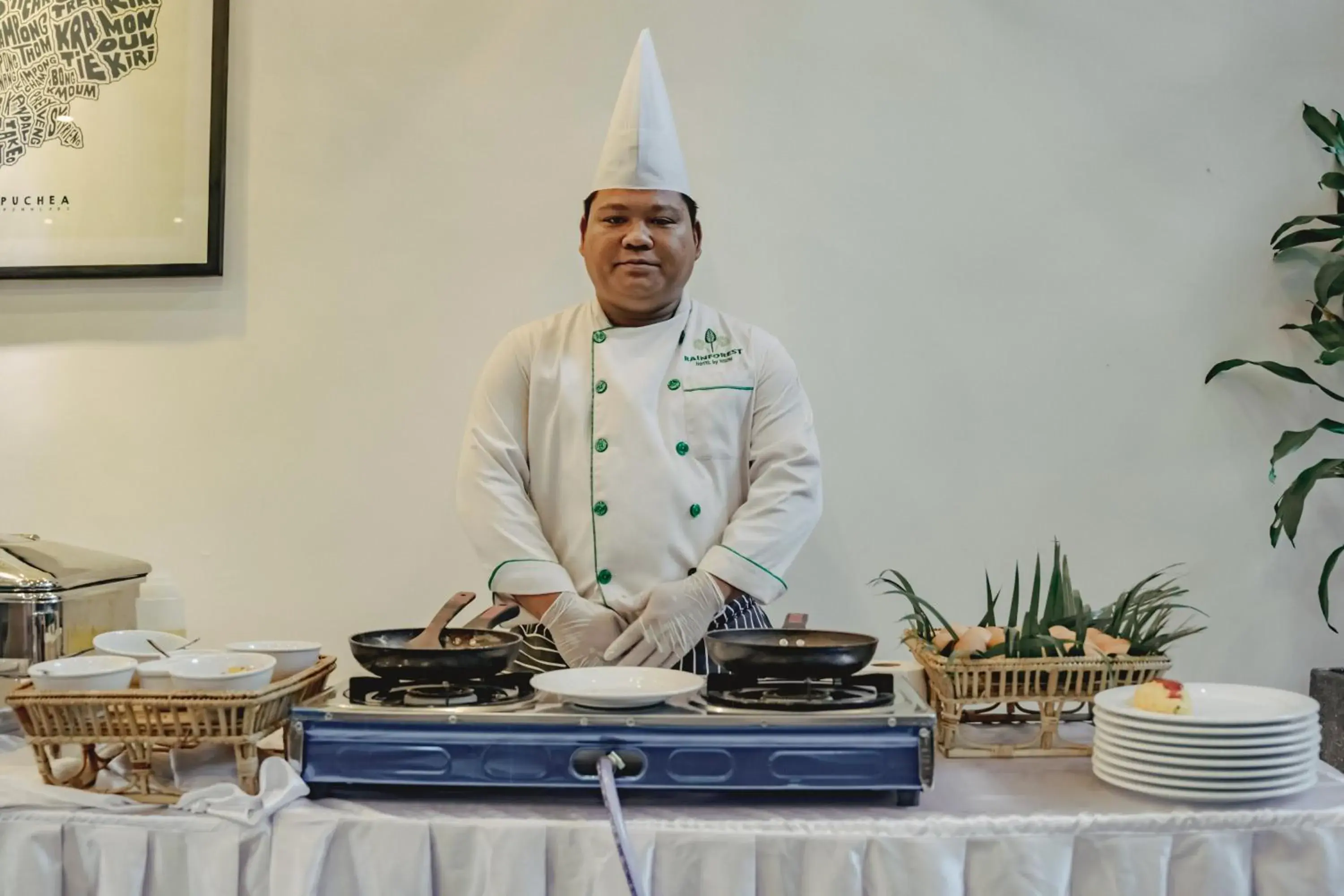 Restaurant/places to eat in Rainforest Hotel by NSUN Restaurant/places to eat in Rainforest Hotel by NSUN