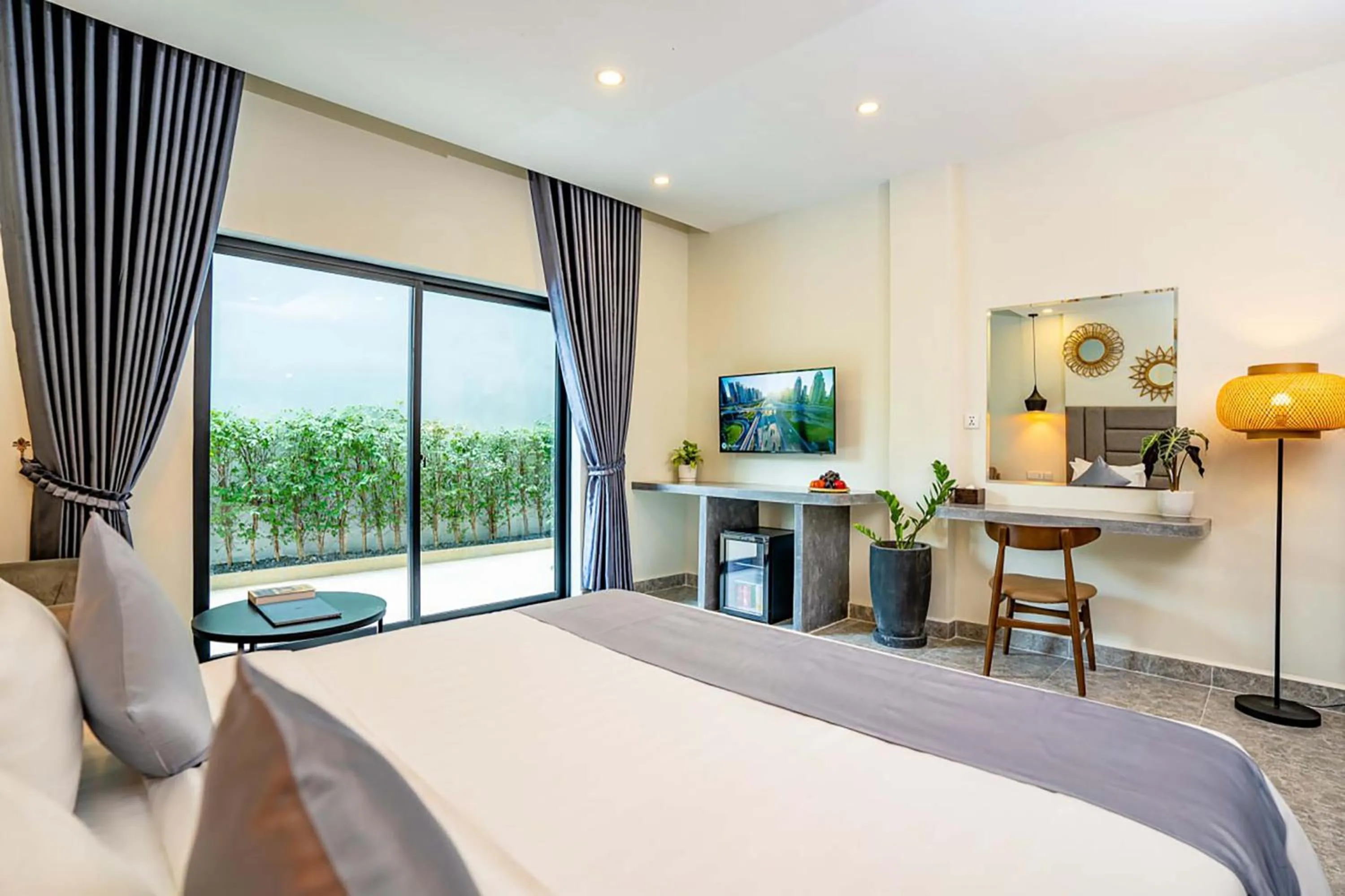 Bedroom, Bed in Rainforest Hotel by NSUN