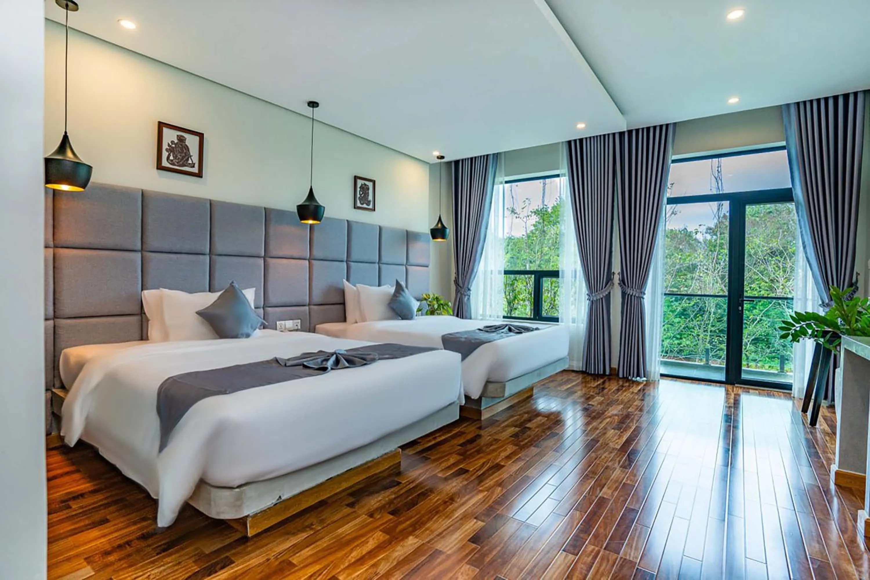 Bedroom, Bed in Rainforest Hotel by NSUN