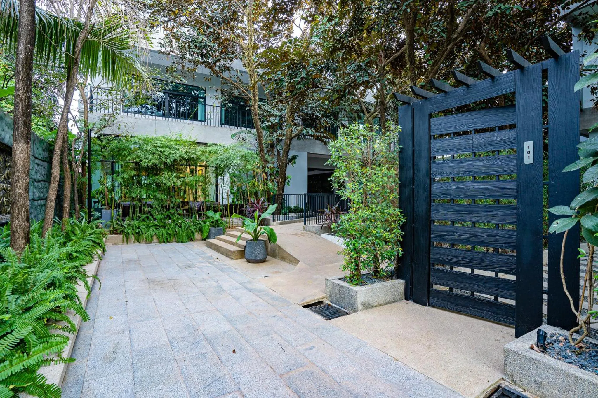 Property building in Rainforest Hotel by NSUN