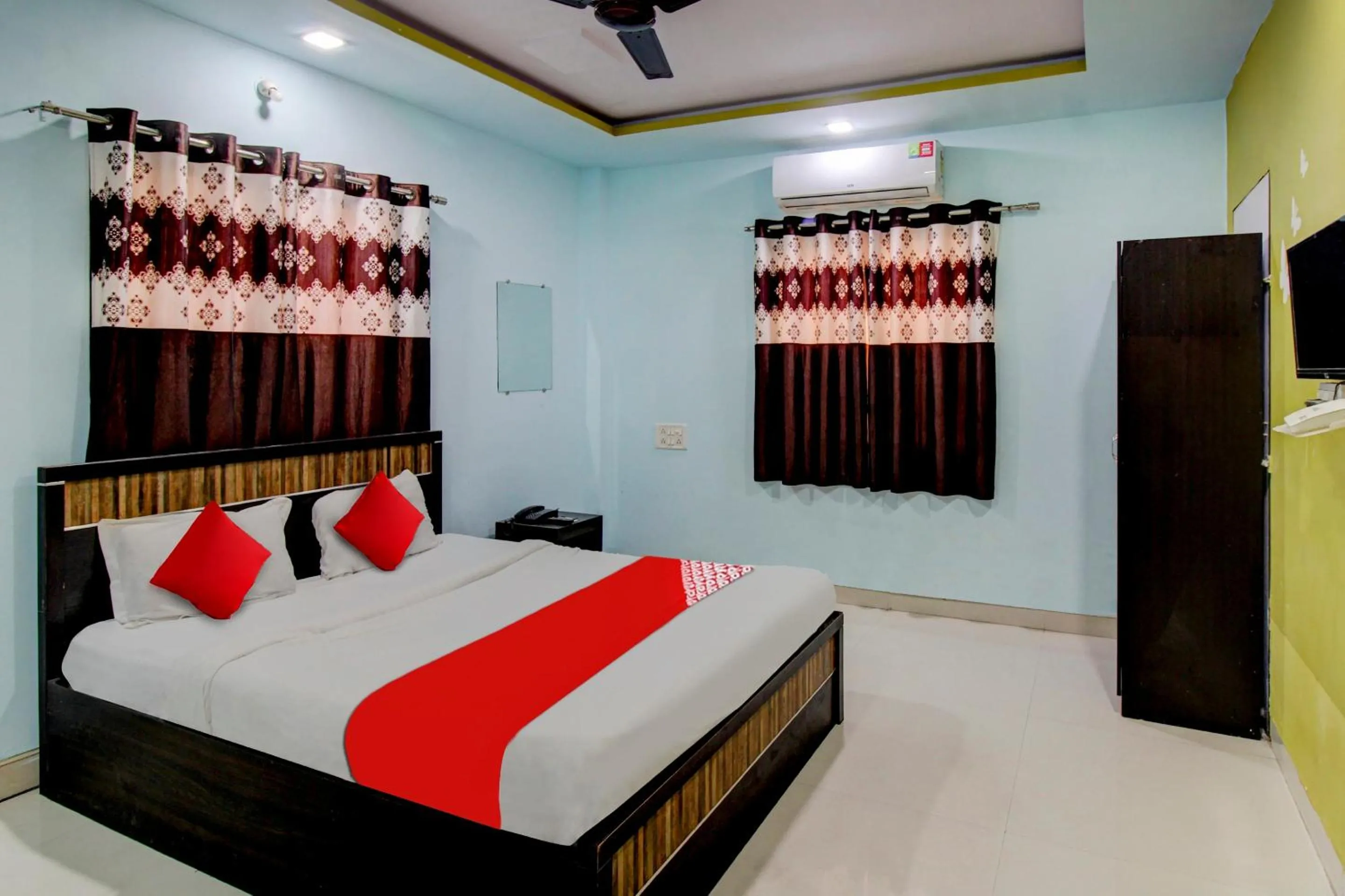 Hotel O by OYO Suyog