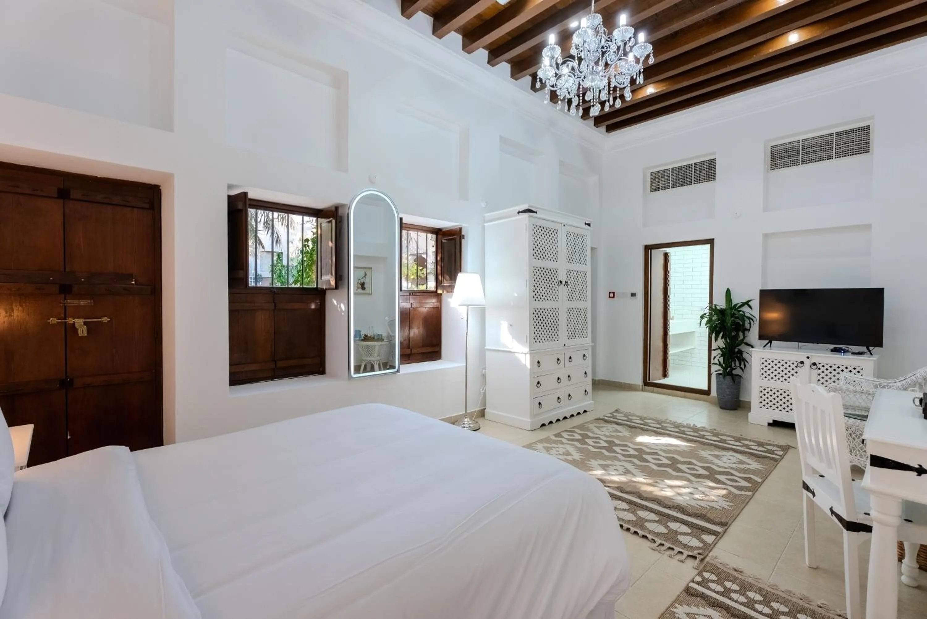 Photo of the whole room, Bed in Arabian Boutique Hotel