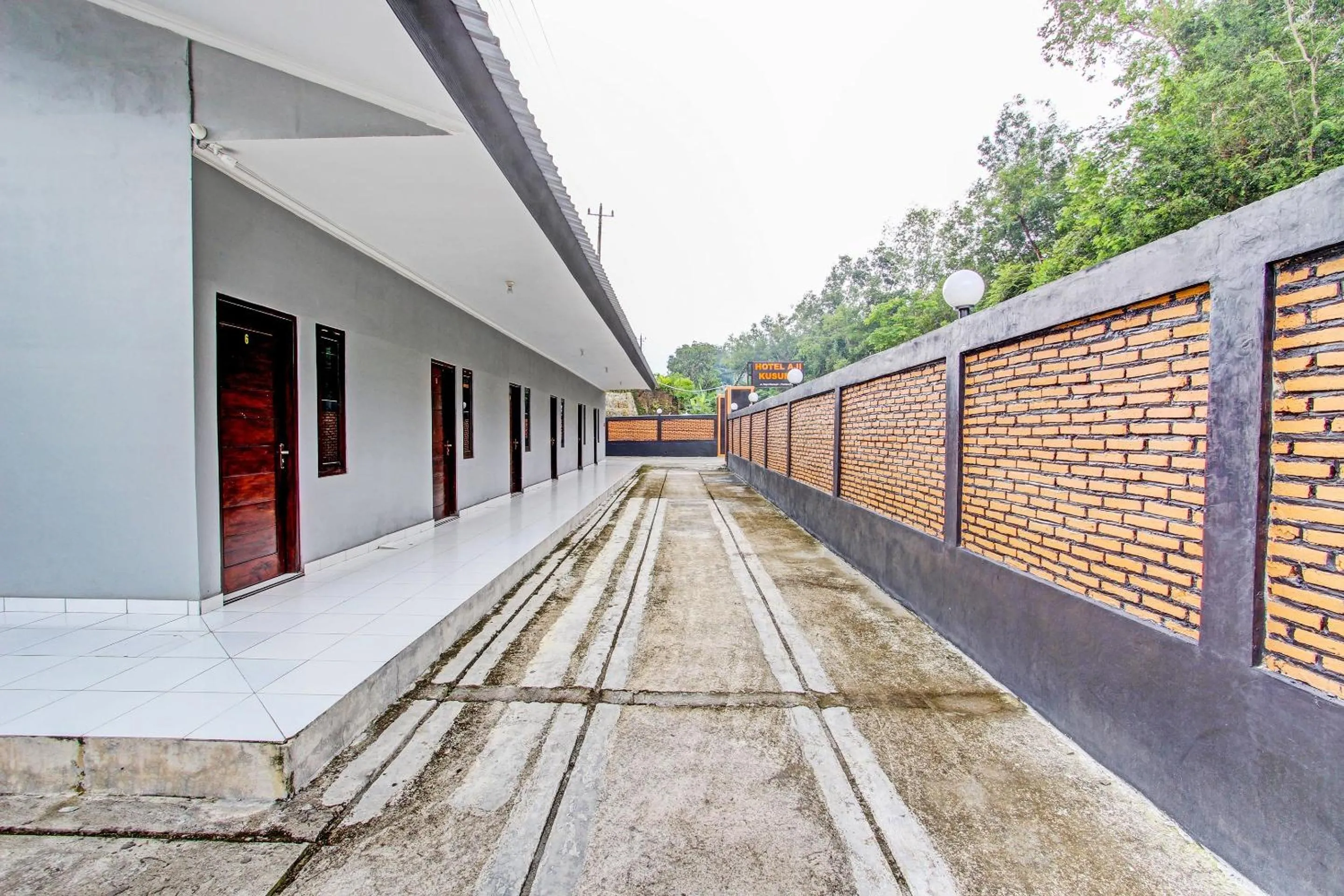 OYO 92289 Hotel Aji Kusuma