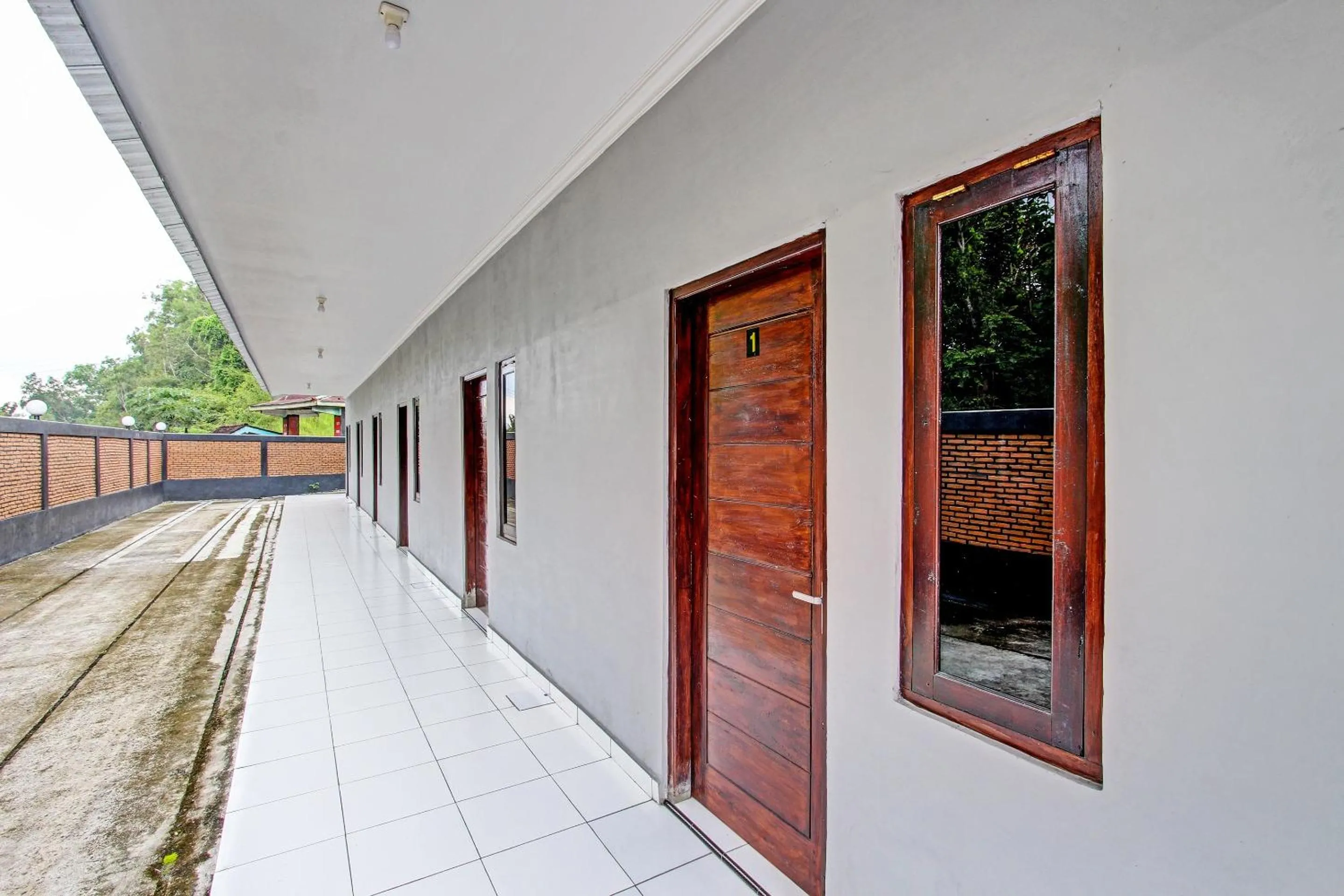 OYO 92289 Hotel Aji Kusuma