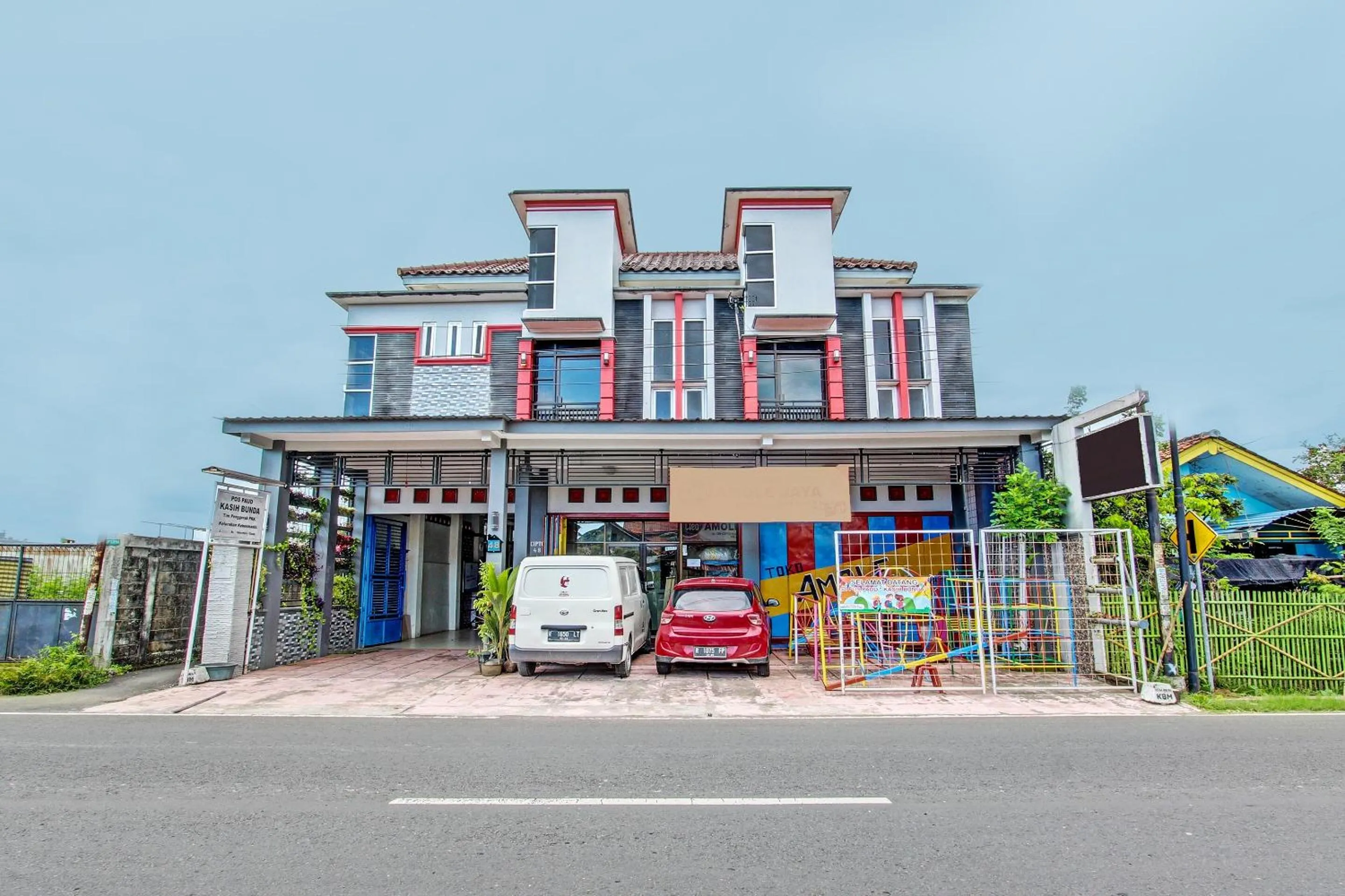 Facade/entrance in Hotel O Amole Homestay Syariah