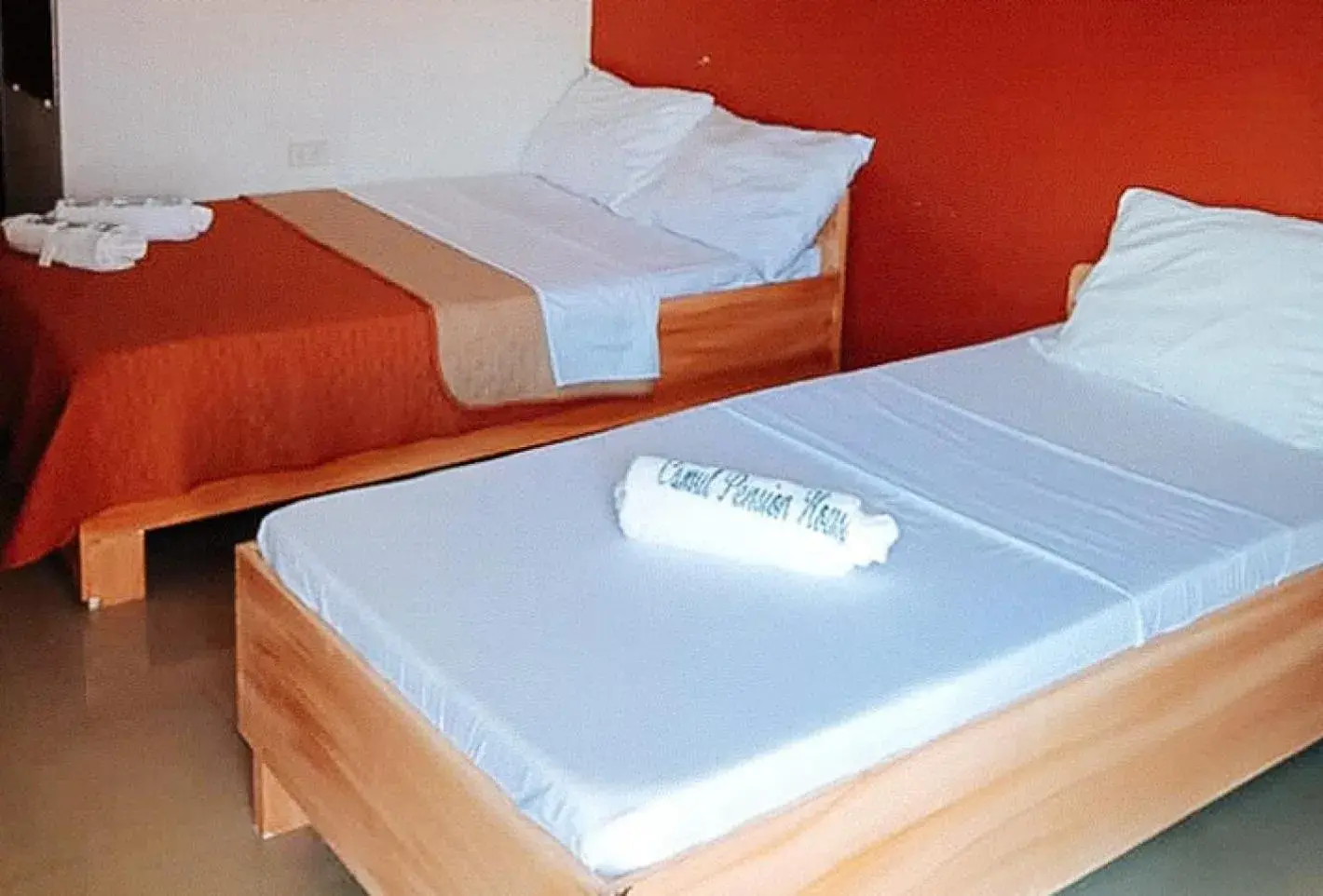 Deluxe Room in RedDoorz @ Sundance Mountain Resort Tampilisan Deluxe Room in RedDoorz @ Sundance Mountain Resort Tampilisan