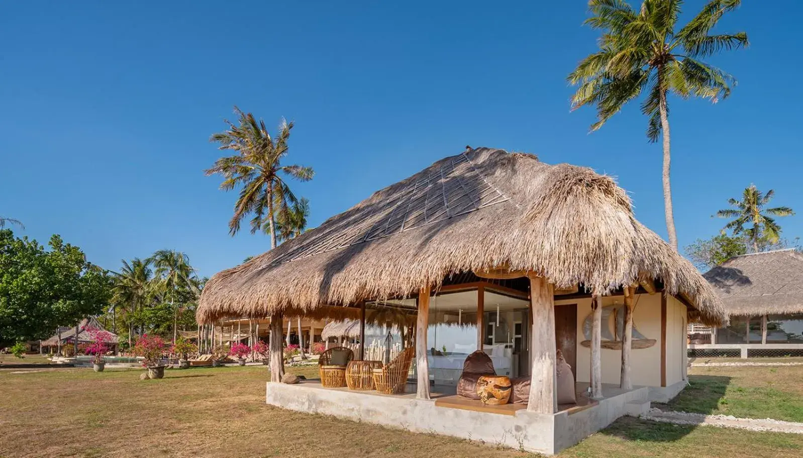 Property building in Bleu MATHIS Gili Asahan Property building in Bleu MATHIS Gili Asahan