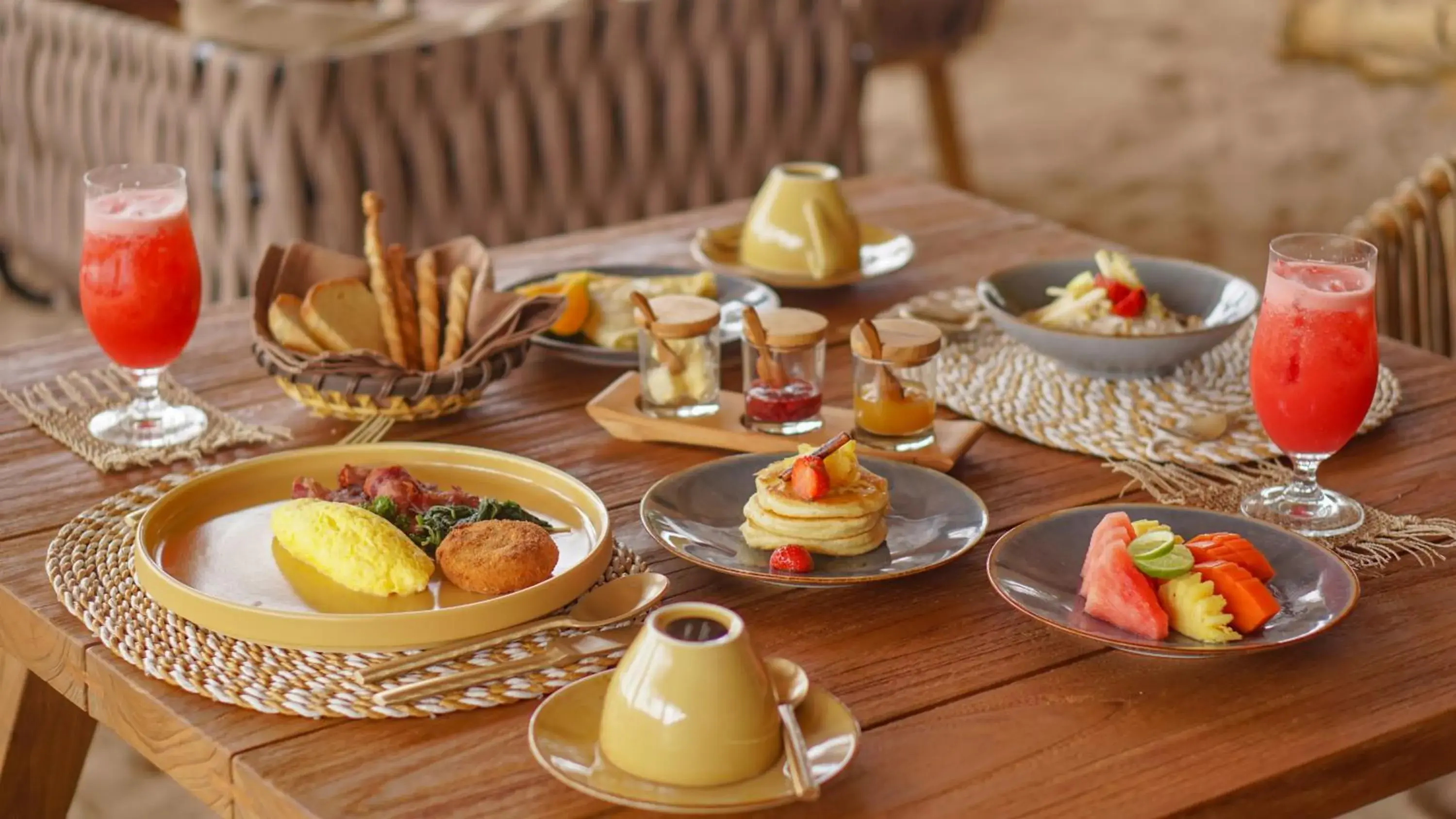 Breakfast in Bleu MATHIS Gili Asahan Breakfast in Bleu MATHIS Gili Asahan