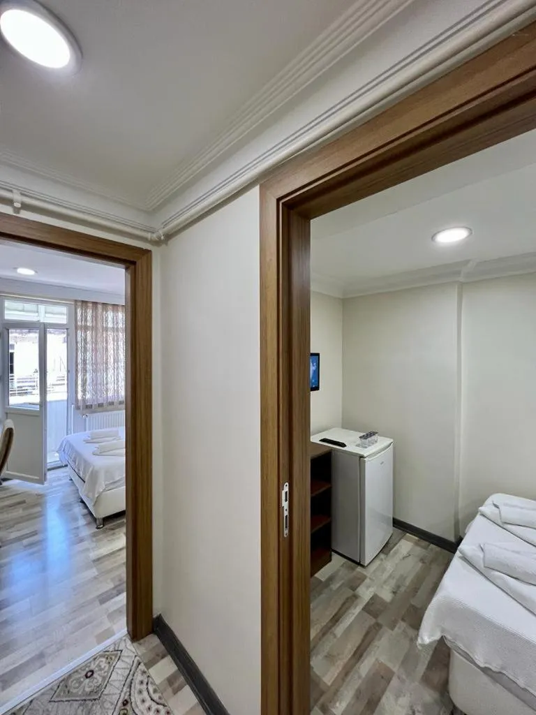 TV and multimedia, Bed in EYFEL HOTEL