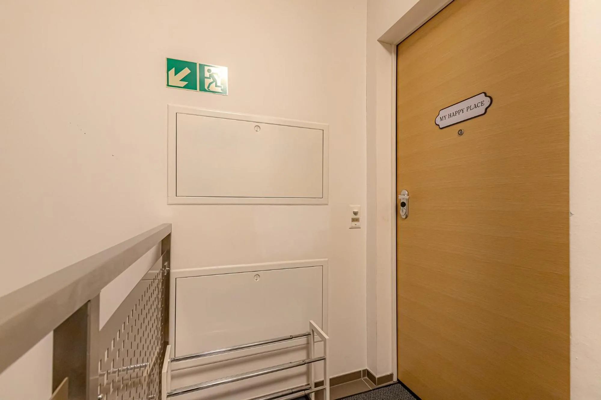 Facade/entrance in IMPERIAL of LUGANO 3 with a lake view behind the station and 10 min from the lake of Lugano