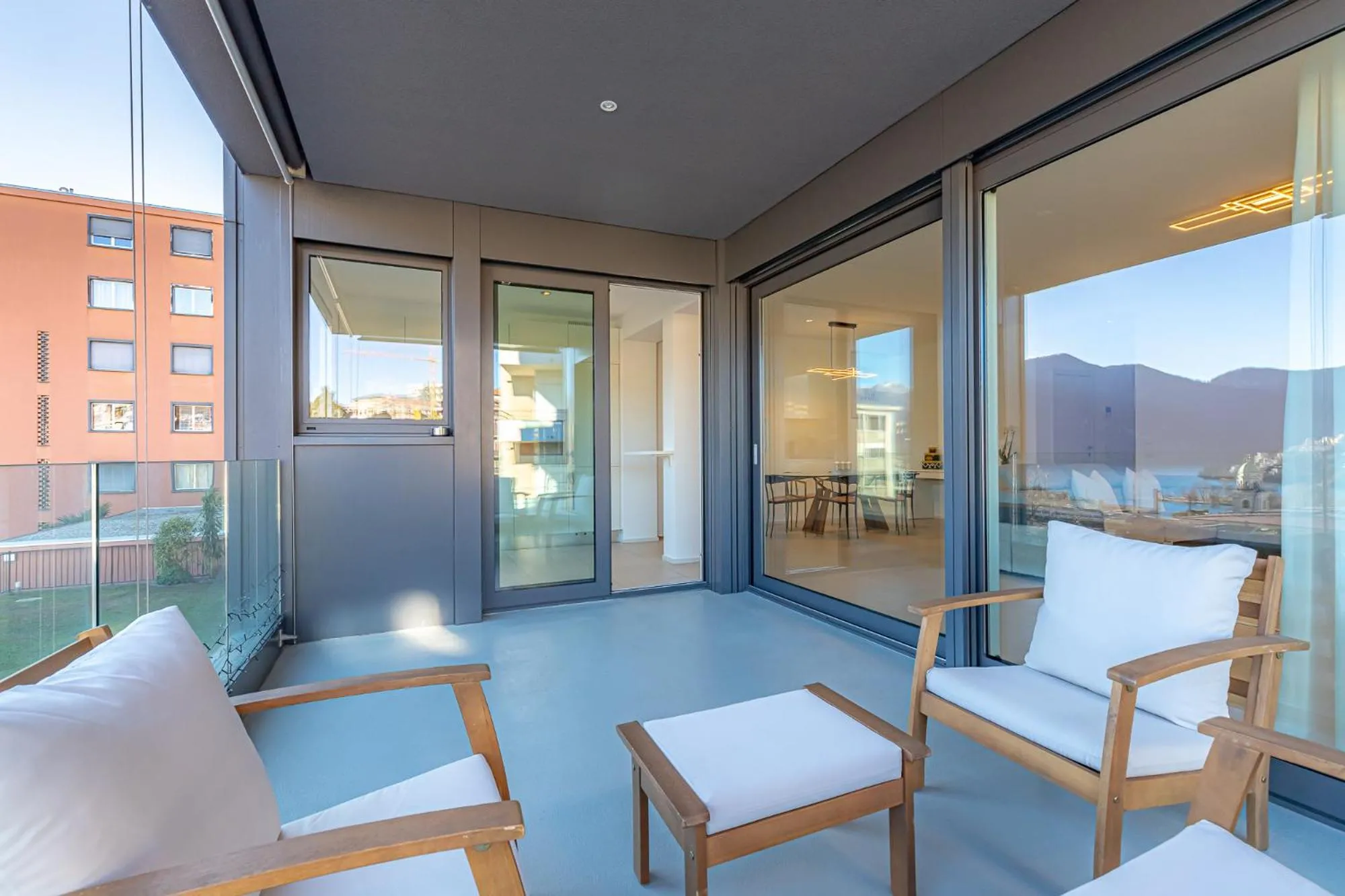 View (from property/room) in IMPERIAL of LUGANO 3 with a lake view behind the station and 10 min from the lake of Lugano