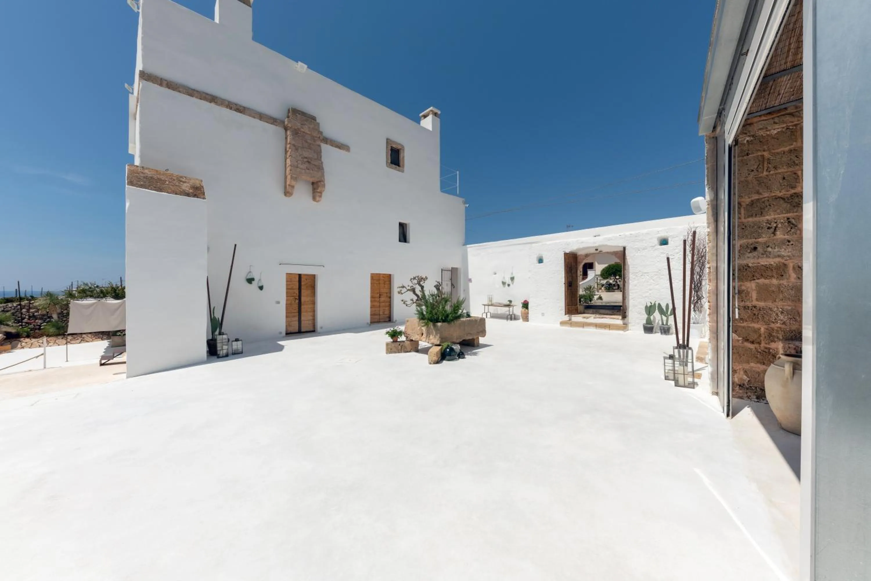 Facade/entrance in Masseria Samenti
