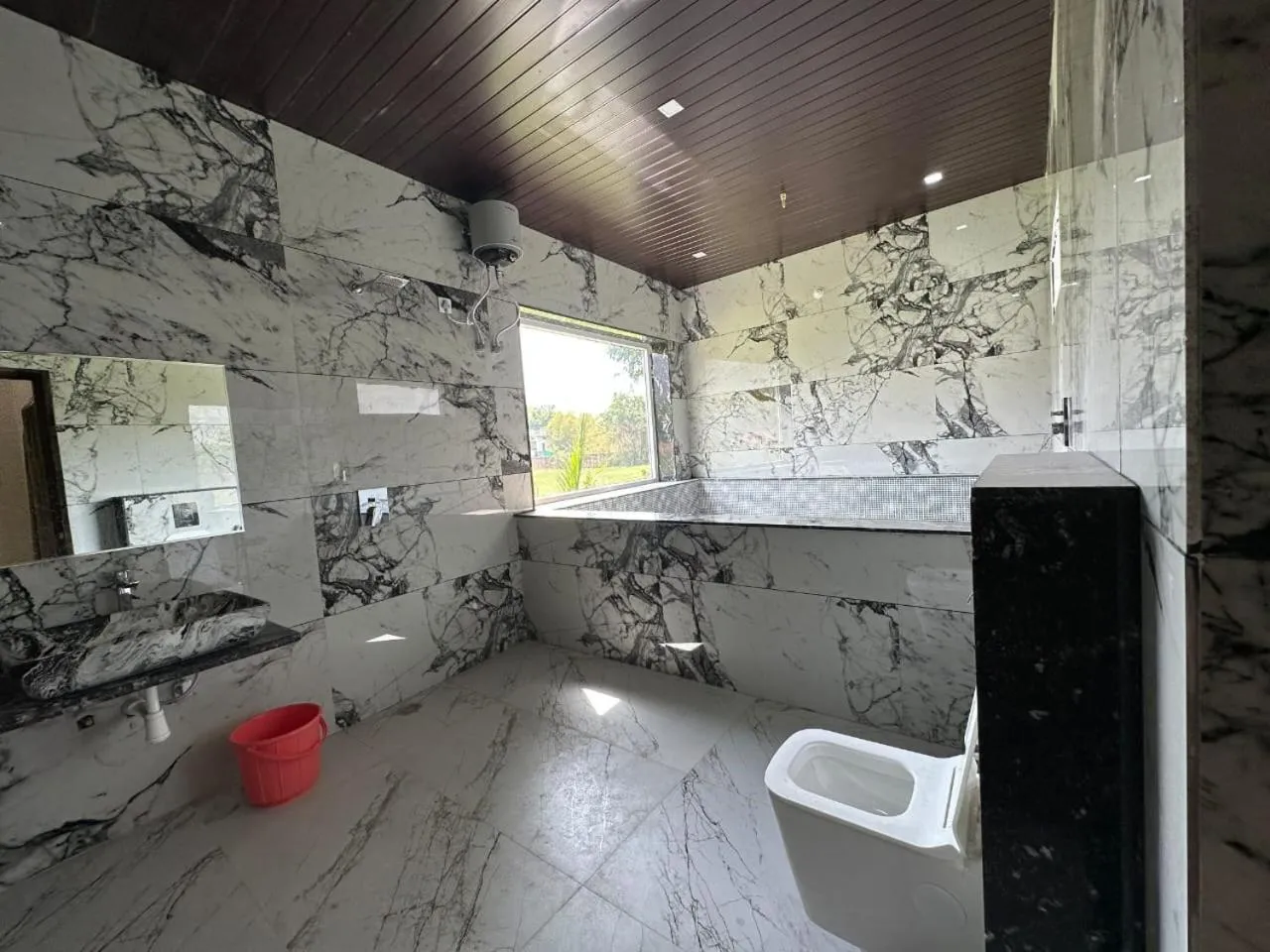 Shower in The Ratan Resort & Retreat