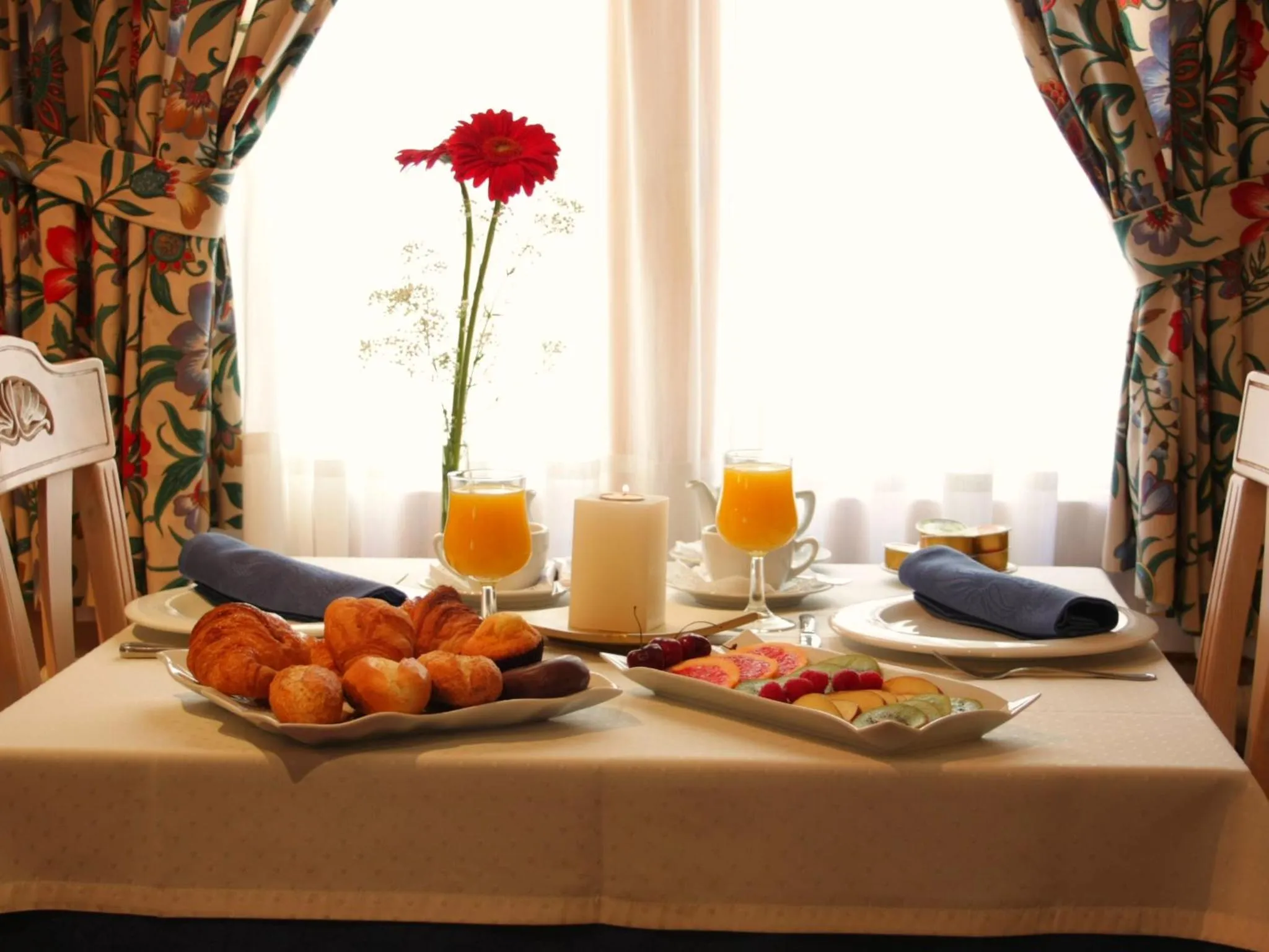 Restaurant/places to eat in Hotel Jaume