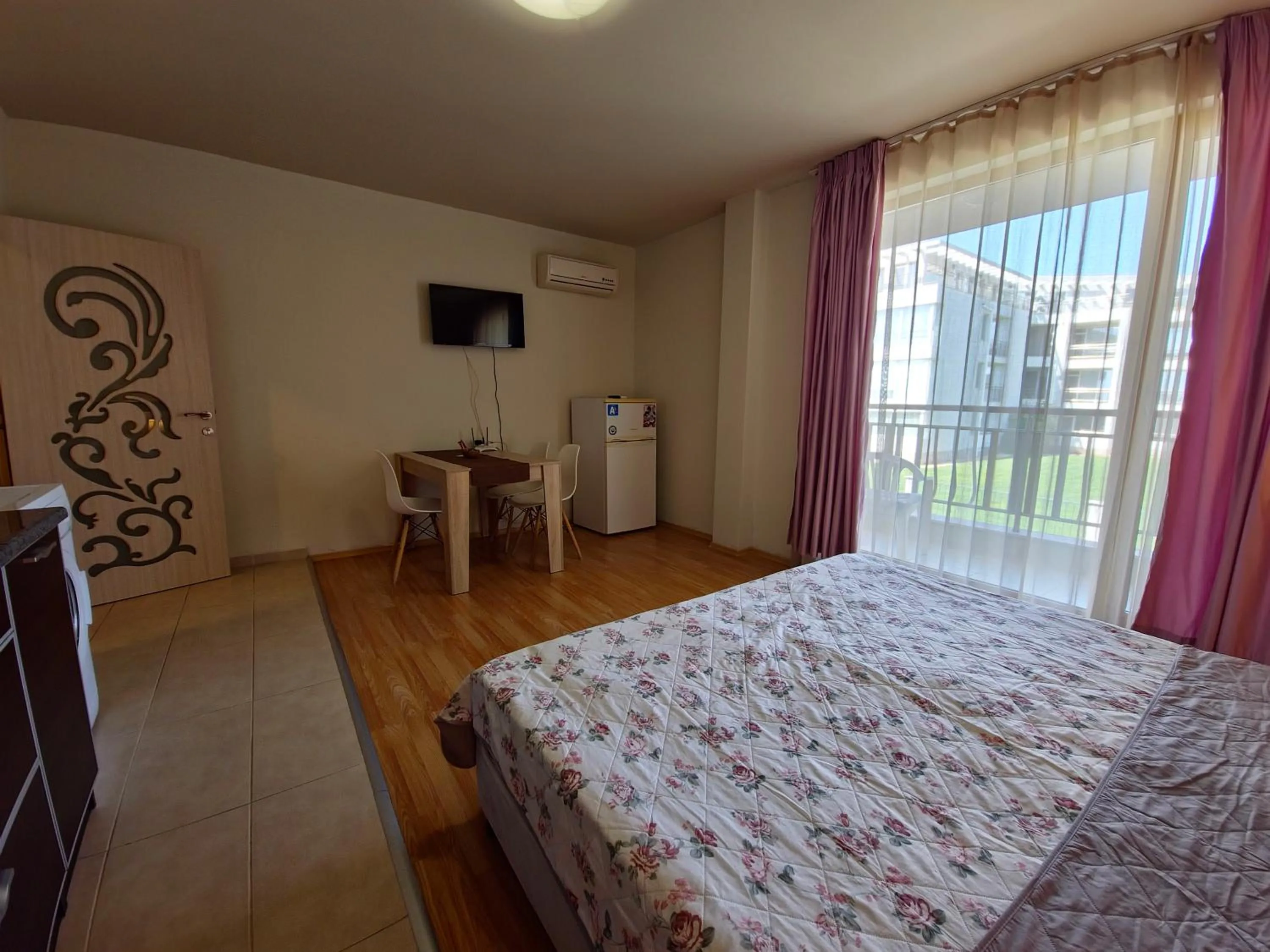 Bed in Diamond Beach Sarafovo by KP