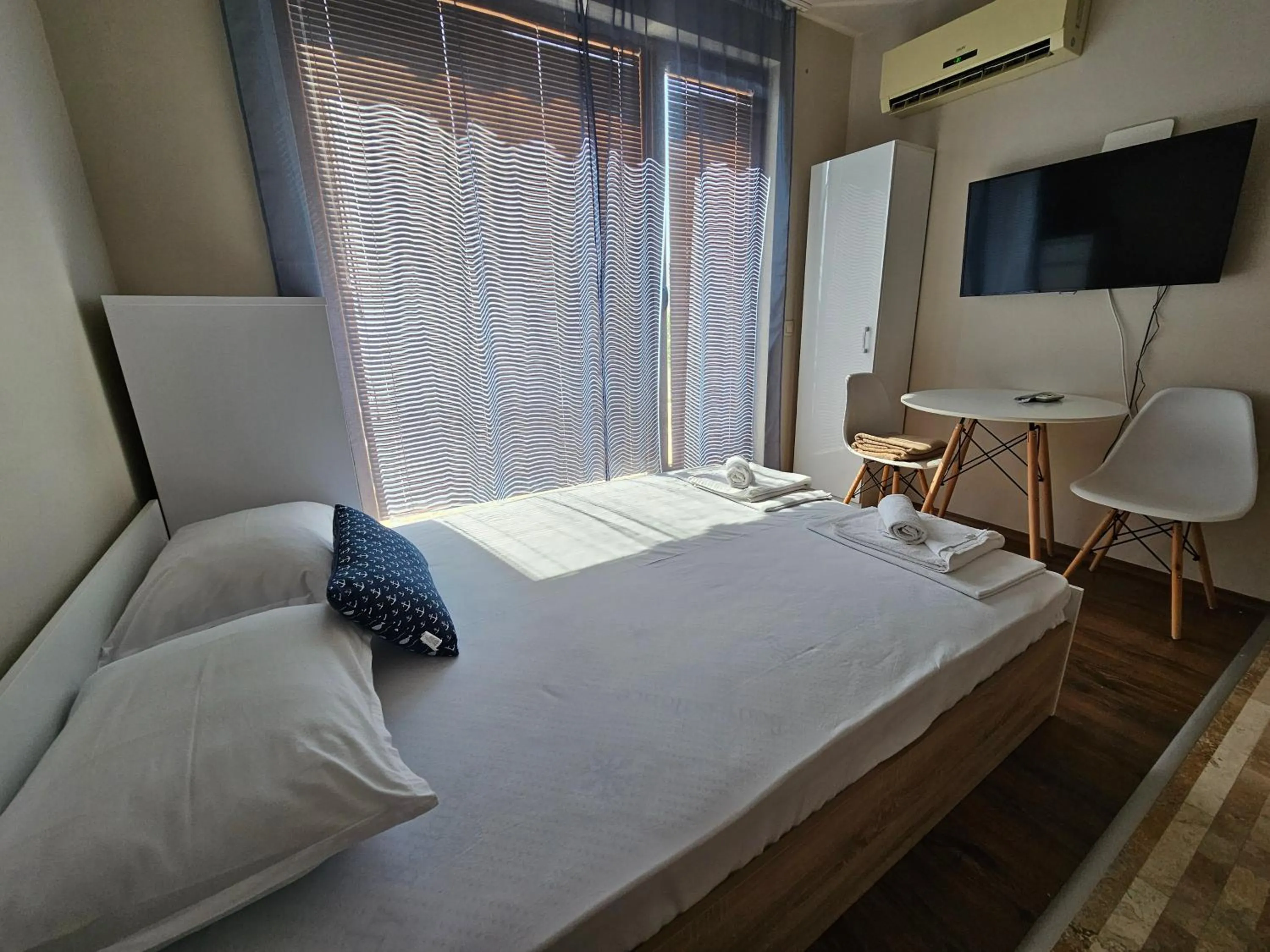 Bed in Diamond Beach Sarafovo by KP