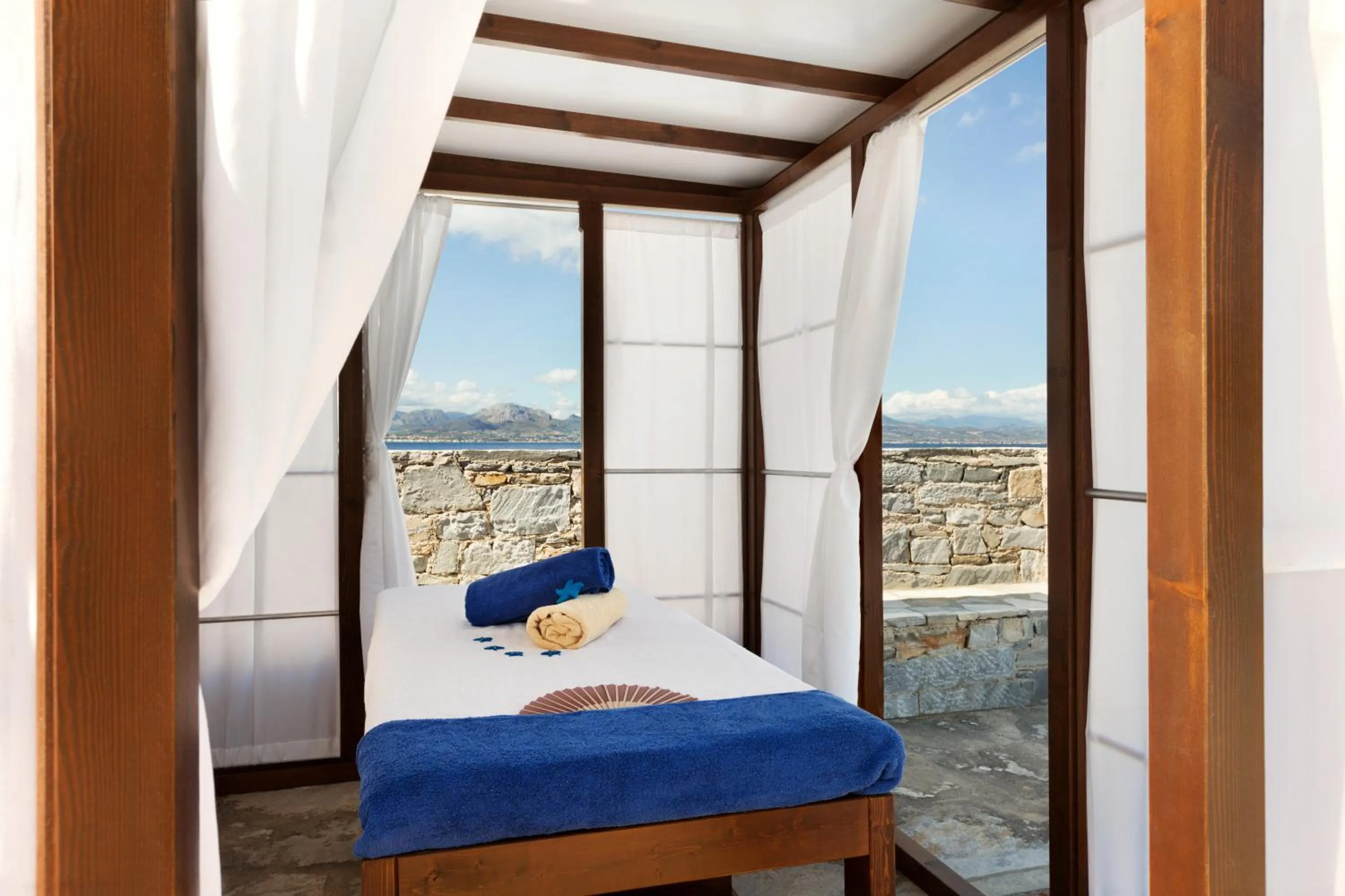 Massage, Bed in Wyndham Loutraki Poseidon Resort