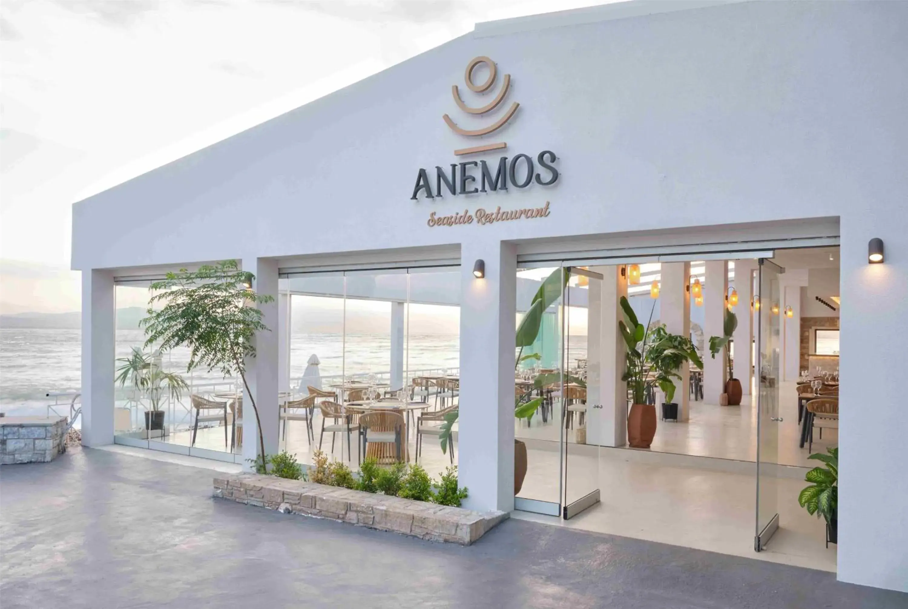 Restaurant/places to eat in Wyndham Loutraki Poseidon Resort Restaurant/places to eat in Wyndham Loutraki Poseidon Resort