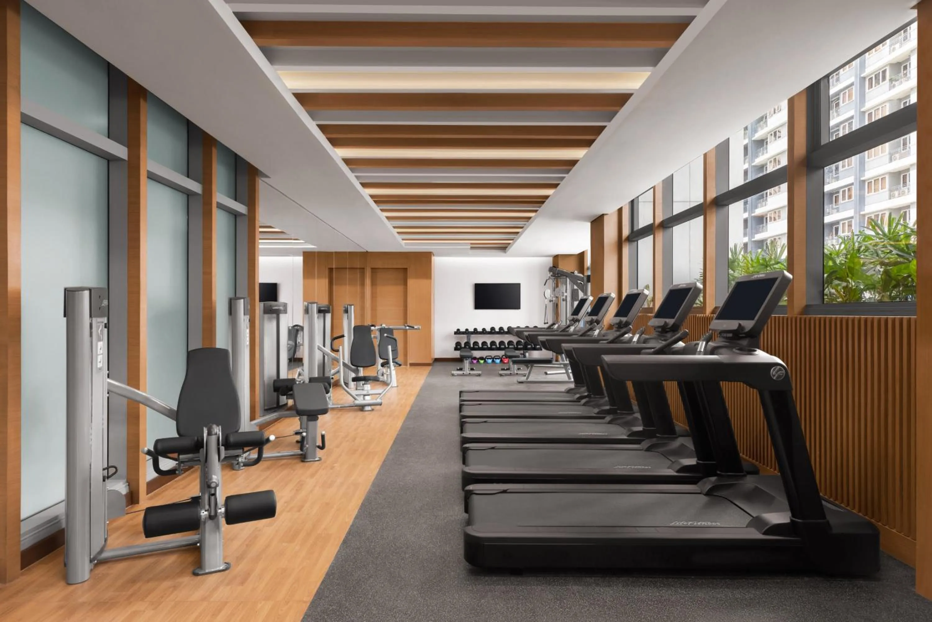 Fitness centre/facilities in The Westin Manila