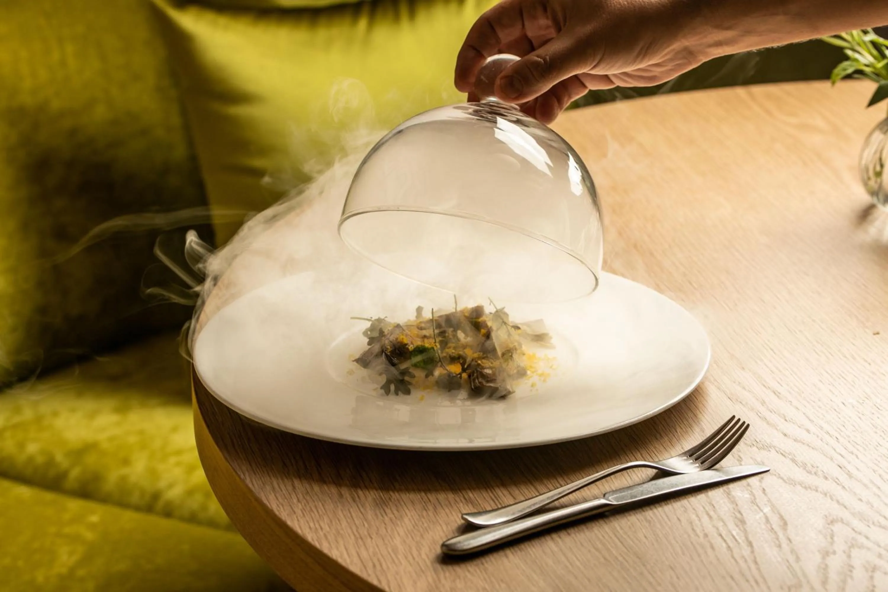 Restaurant/places to eat in The Rome EDITION