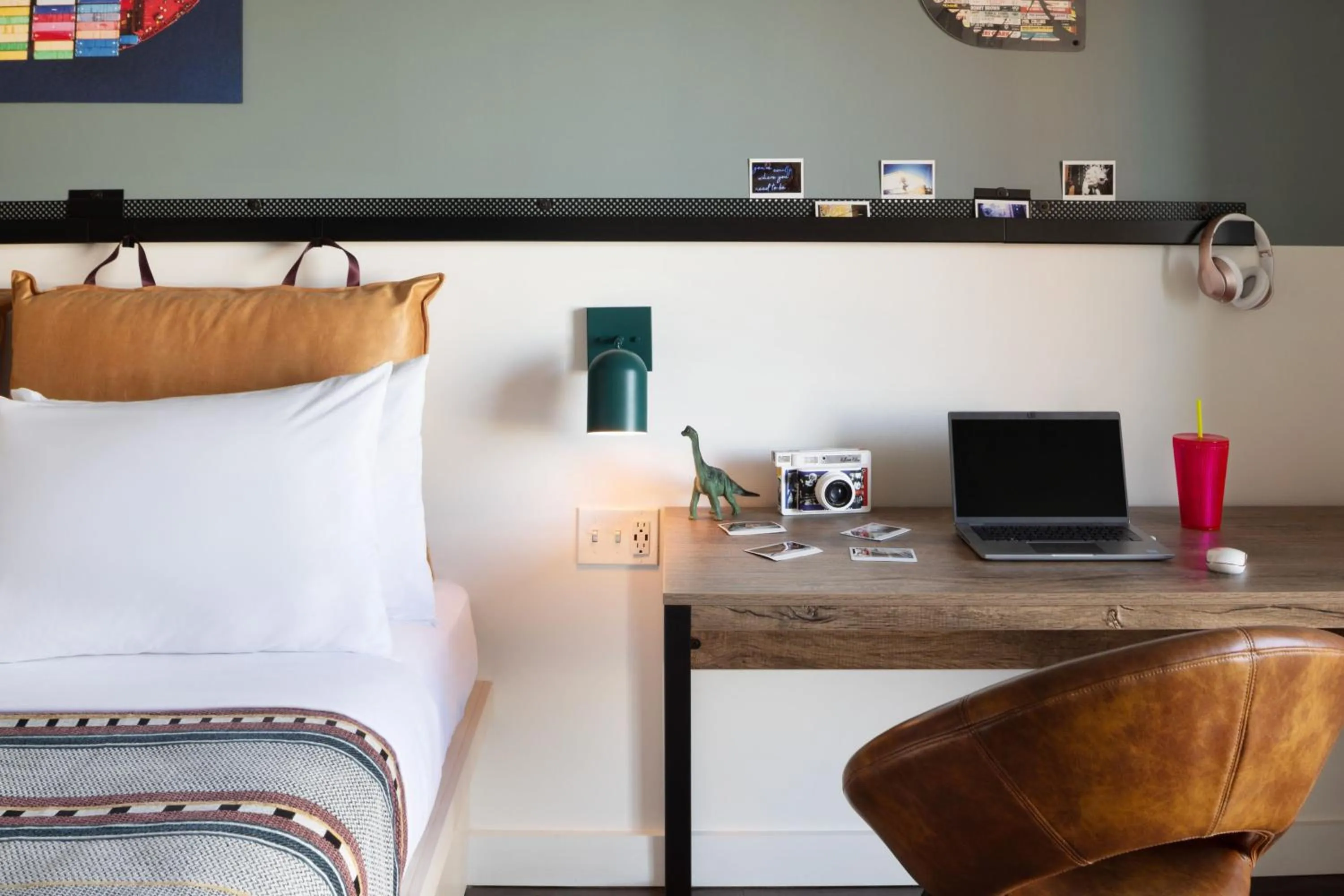 Photo of the whole room, Bed in Moxy Halifax Downtown