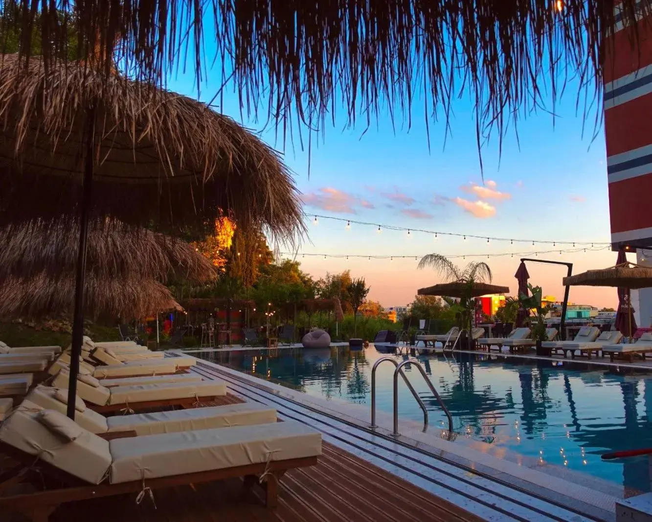 Pool view in Padel Olivia's Hill Resort Pool view in Padel Olivia's Hill Resort