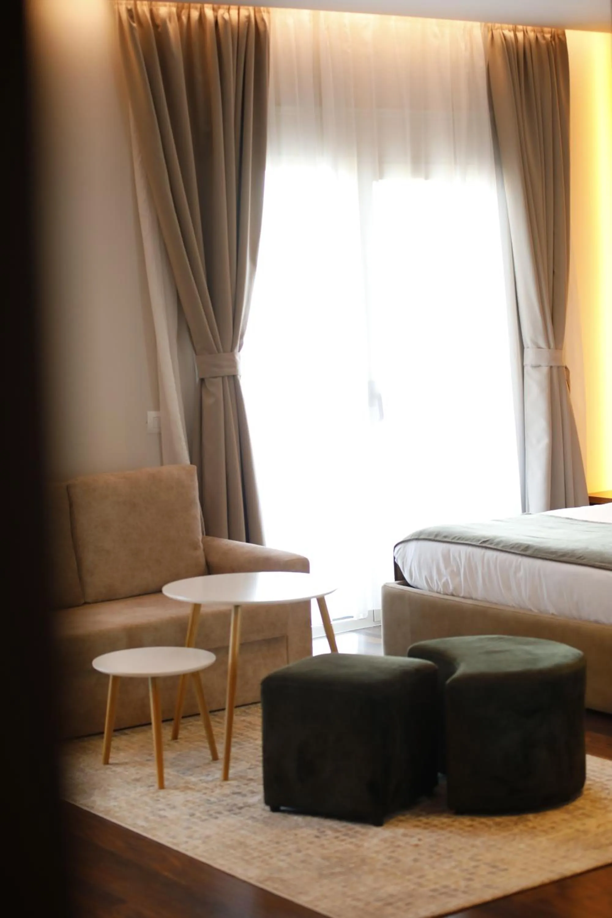 Photo of the whole room in Padel Olivia's Hill Resort