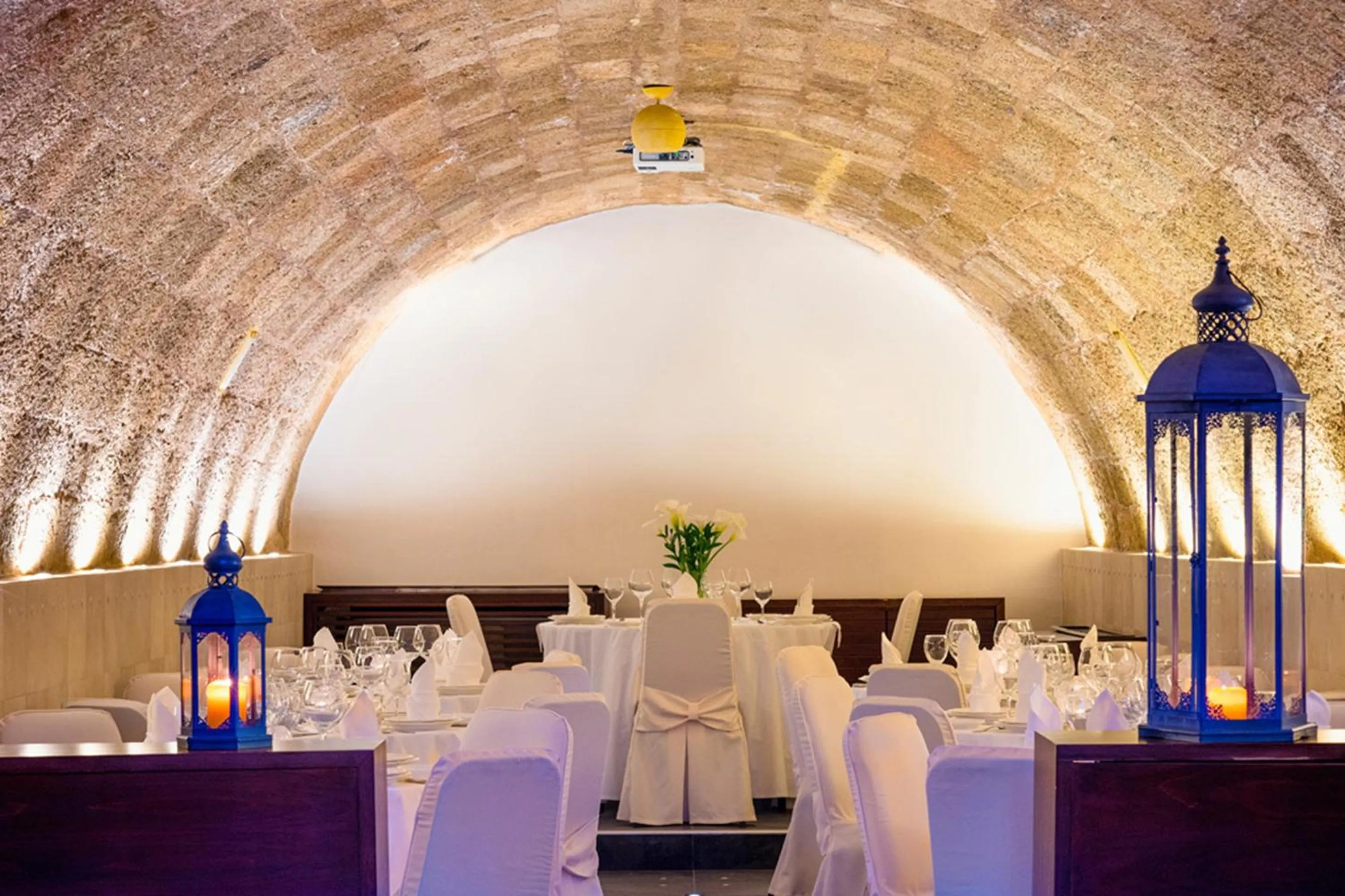 Restaurant/places to eat in Avalon Boutique Hotel Rhodes