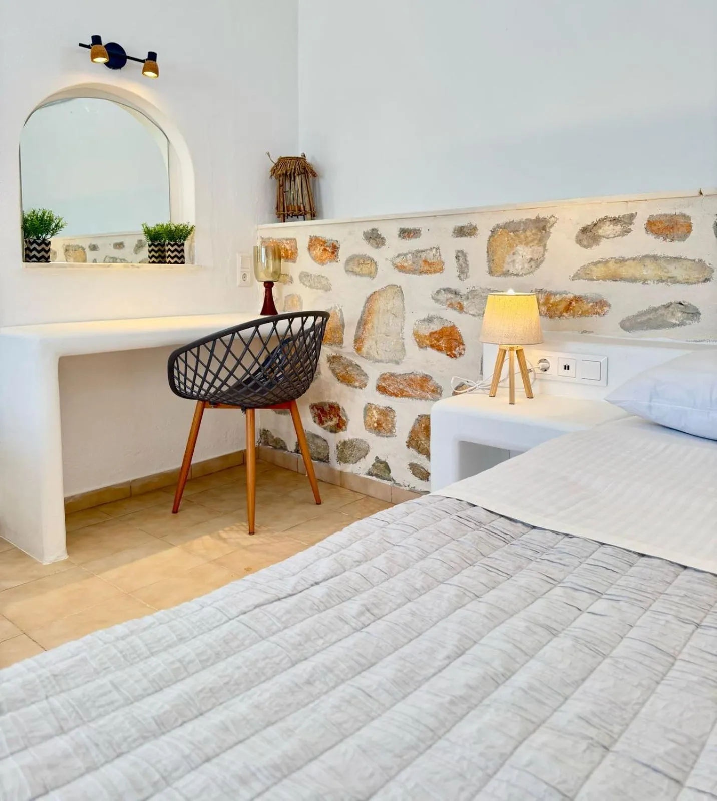 Bedroom, Bed in Naoussa Hotel Paros by Booking Kottas
